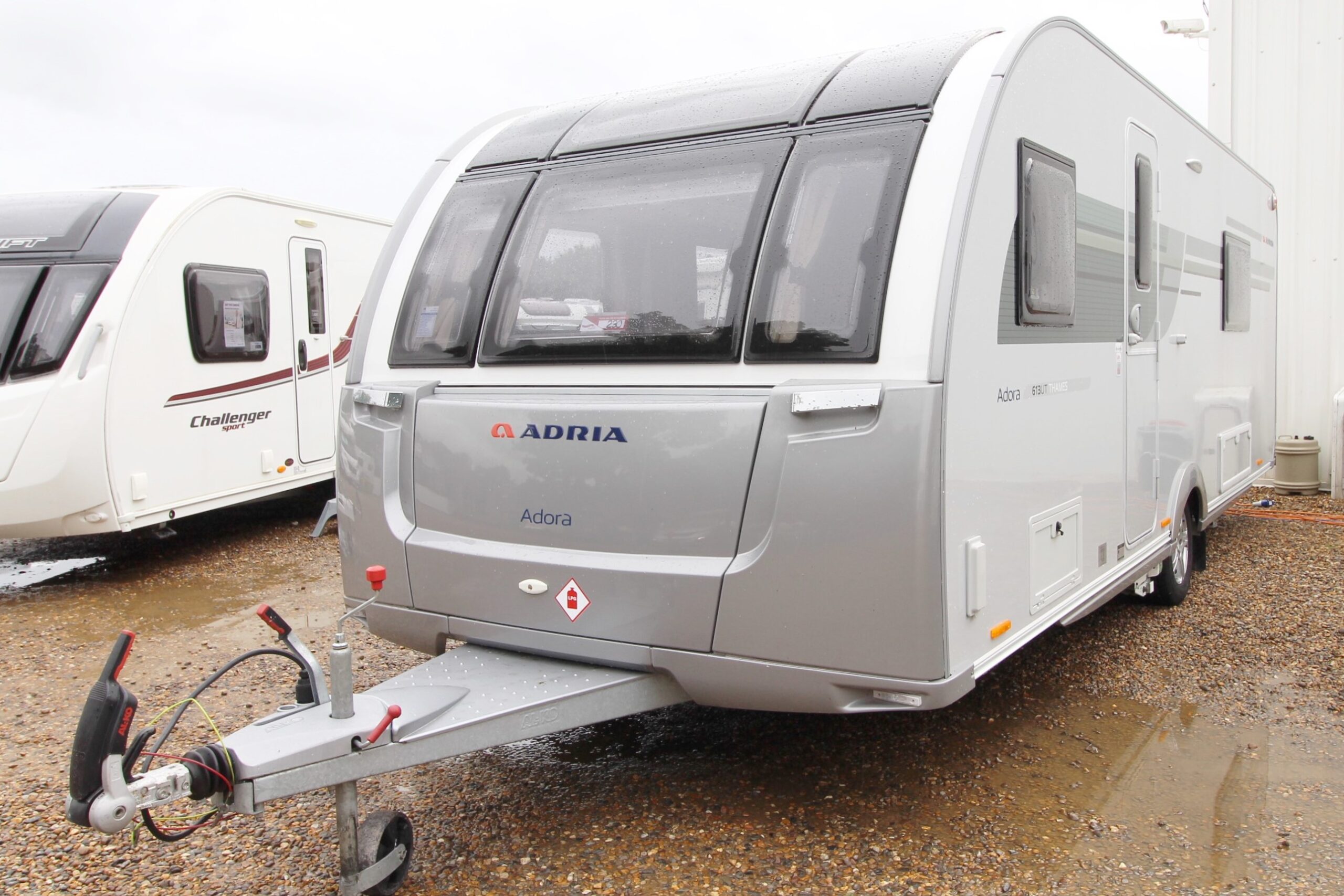 2017-adria-adora-thames-631-used-caravan-external.jpg