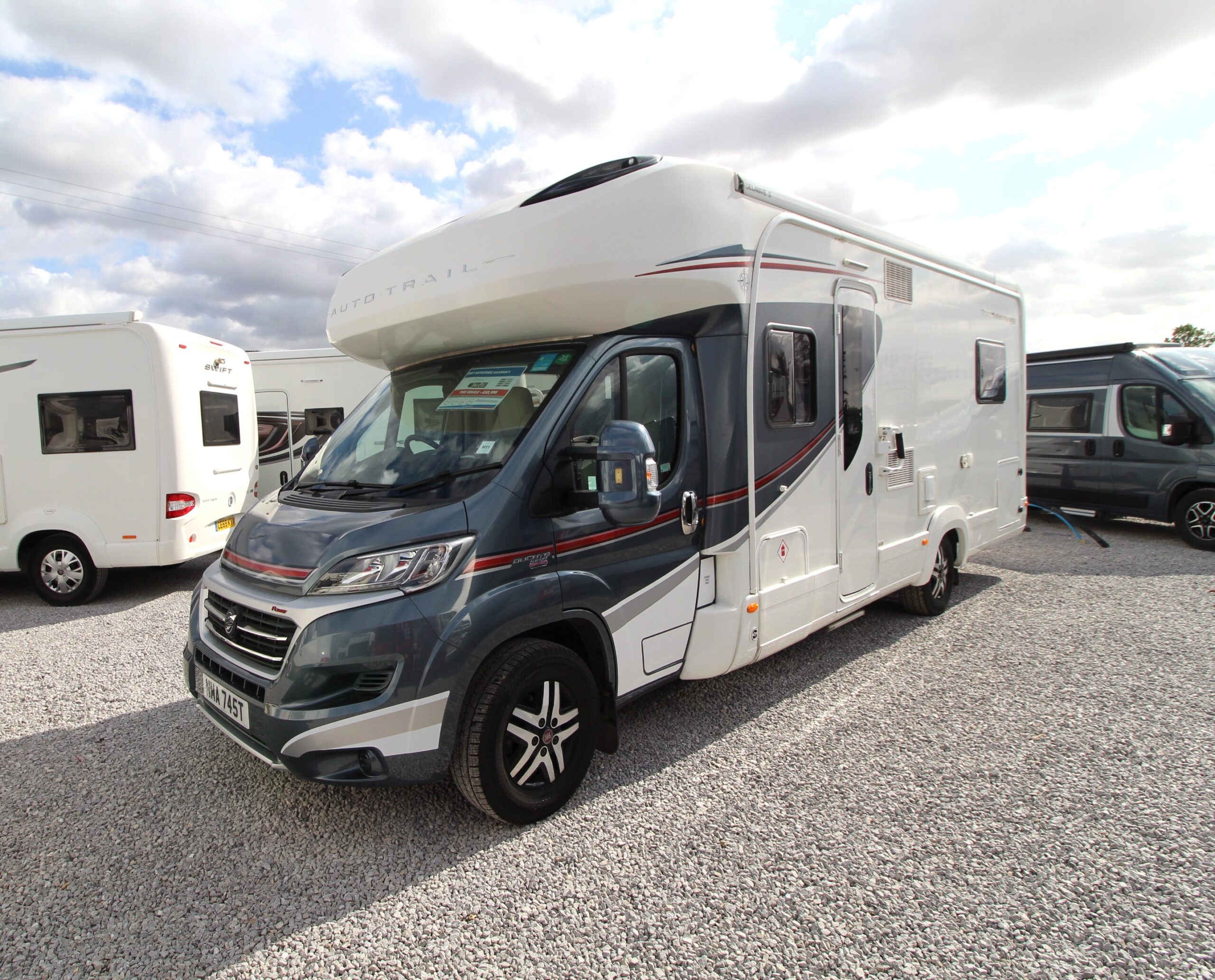 2017-auto-trail-delaware-s-3.jpg