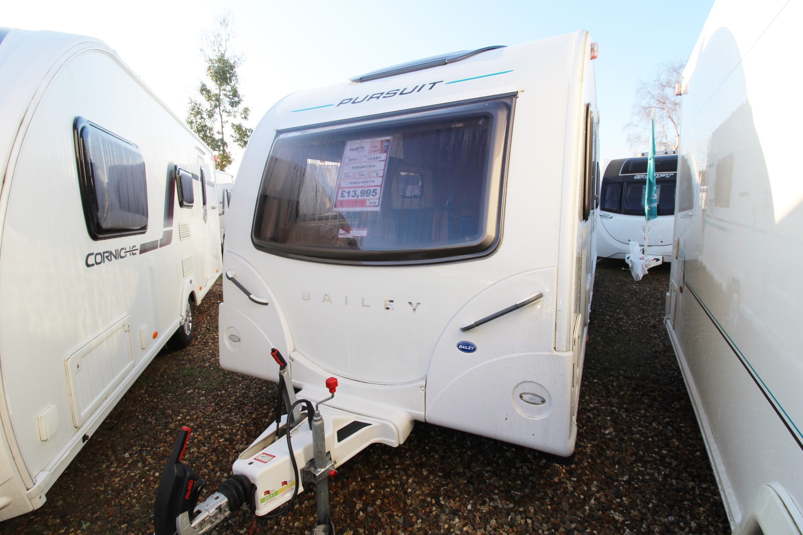 2017-bailey-pursuit-560-5-used-caravan-wandahome-external-front_1.jpg
