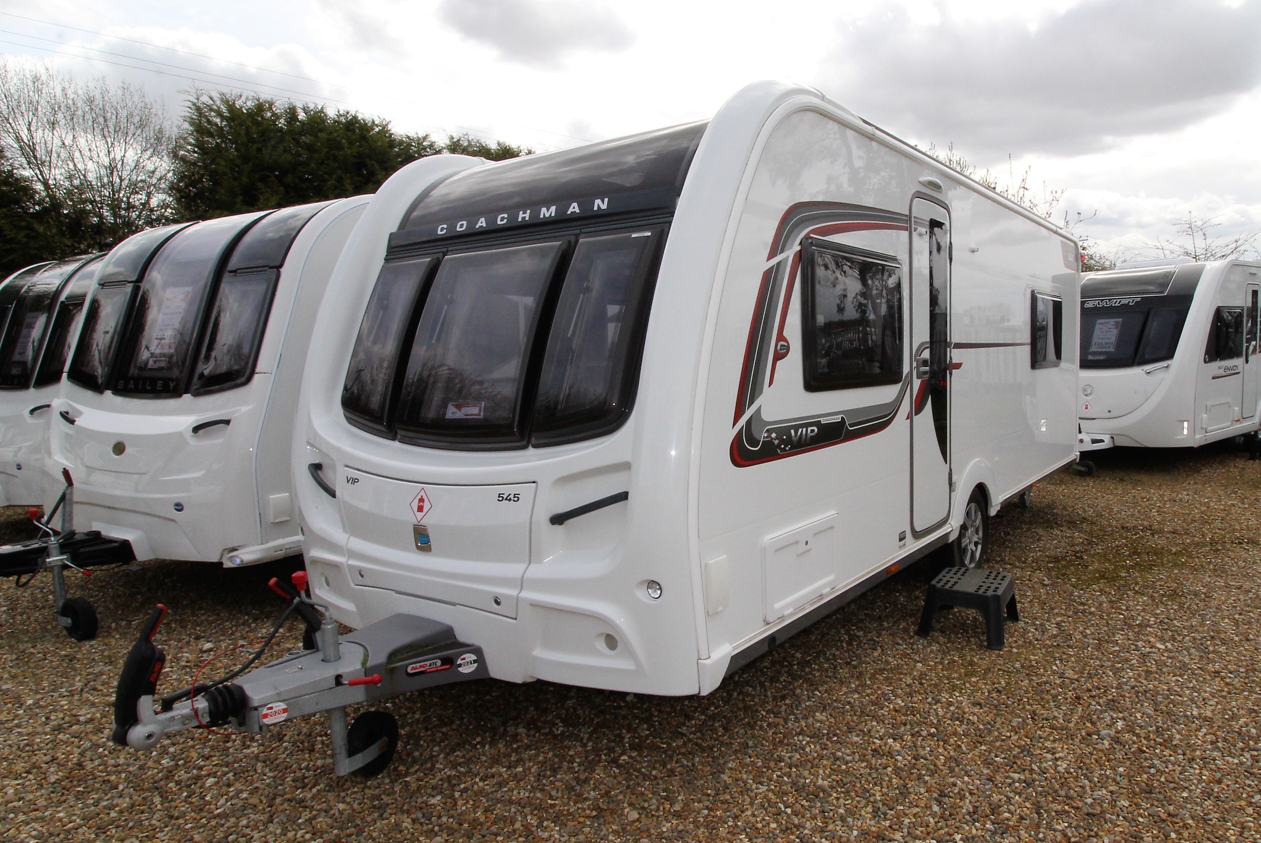 2017-coachman-545-used-2.jpg