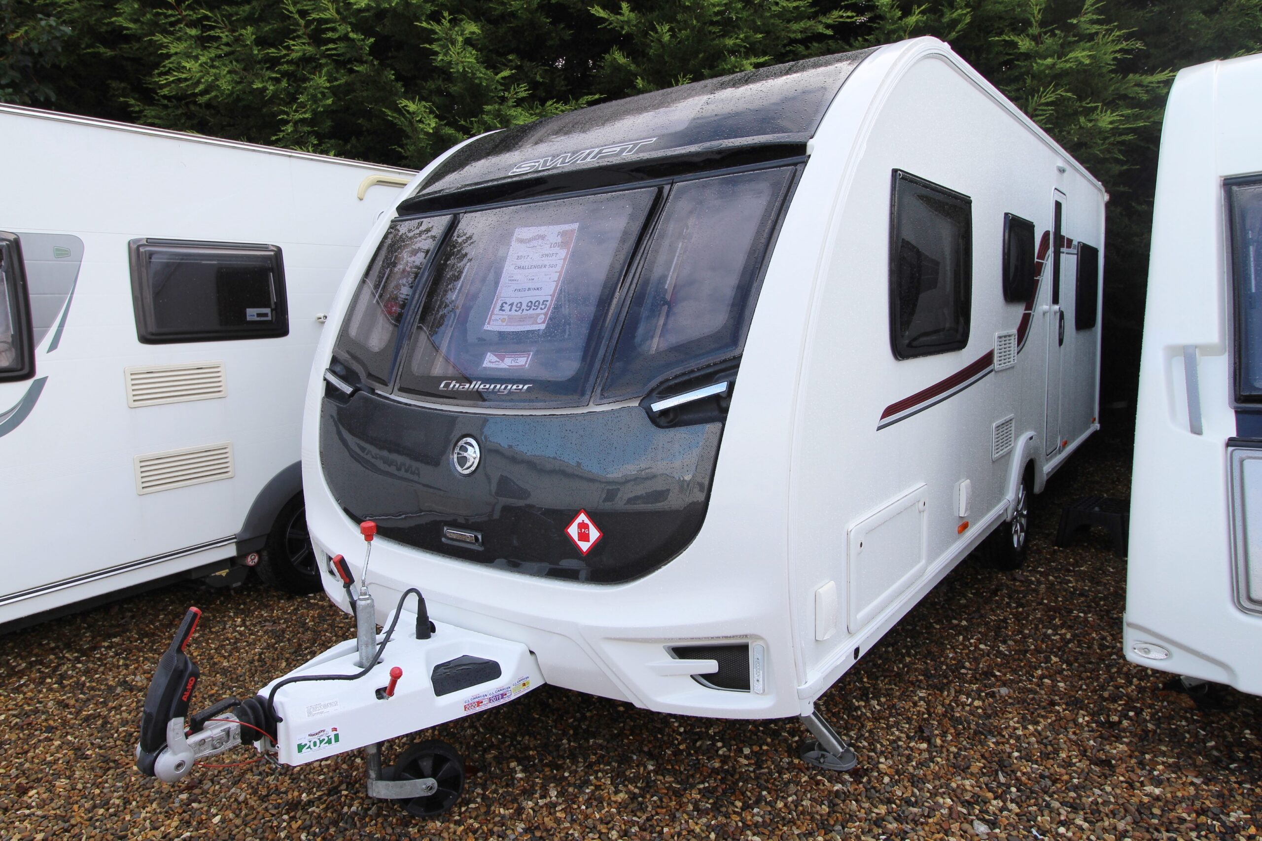 2017-swift-challenger-590-1.jpg