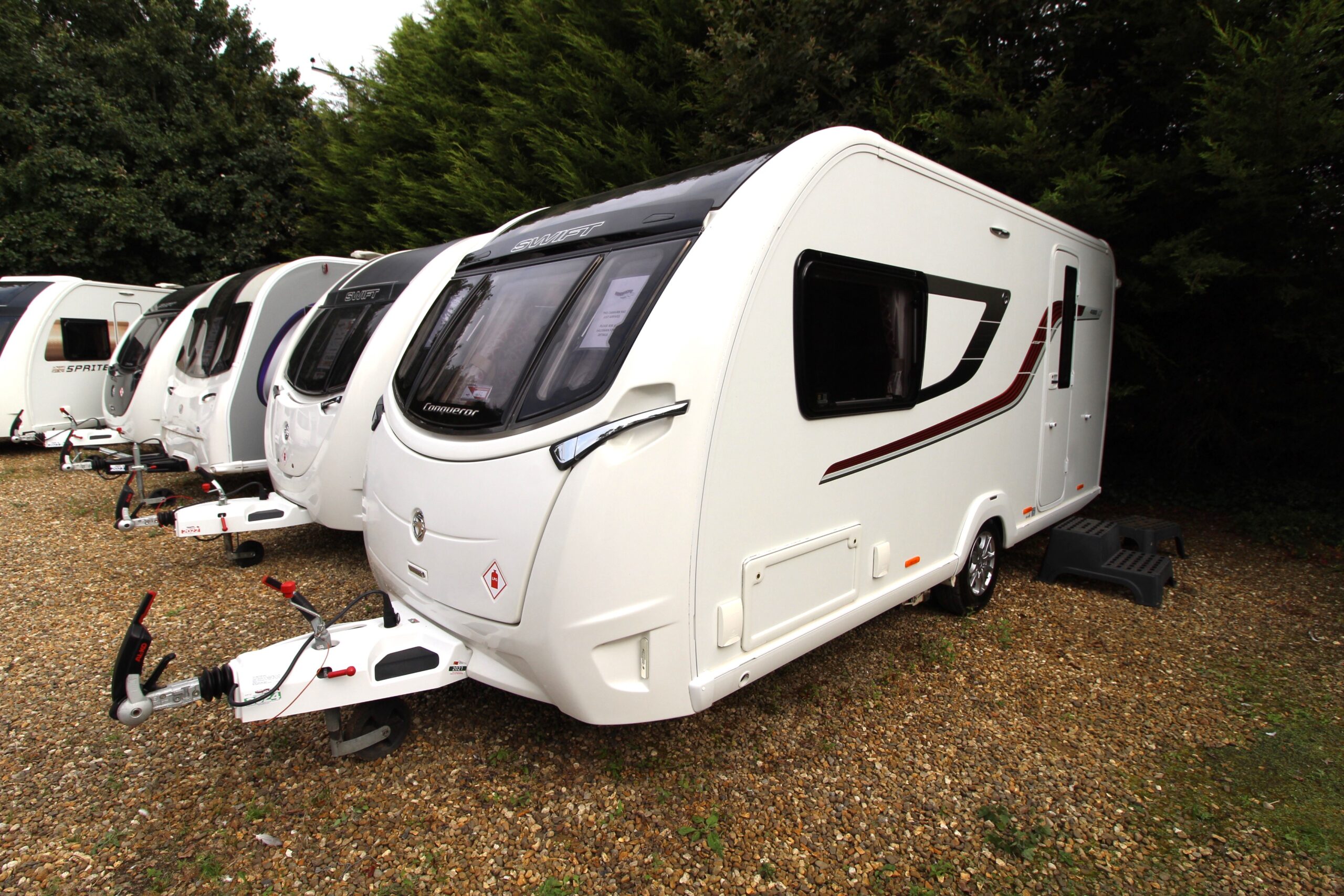 2017-swift-conqueror-480-4_1.jpg