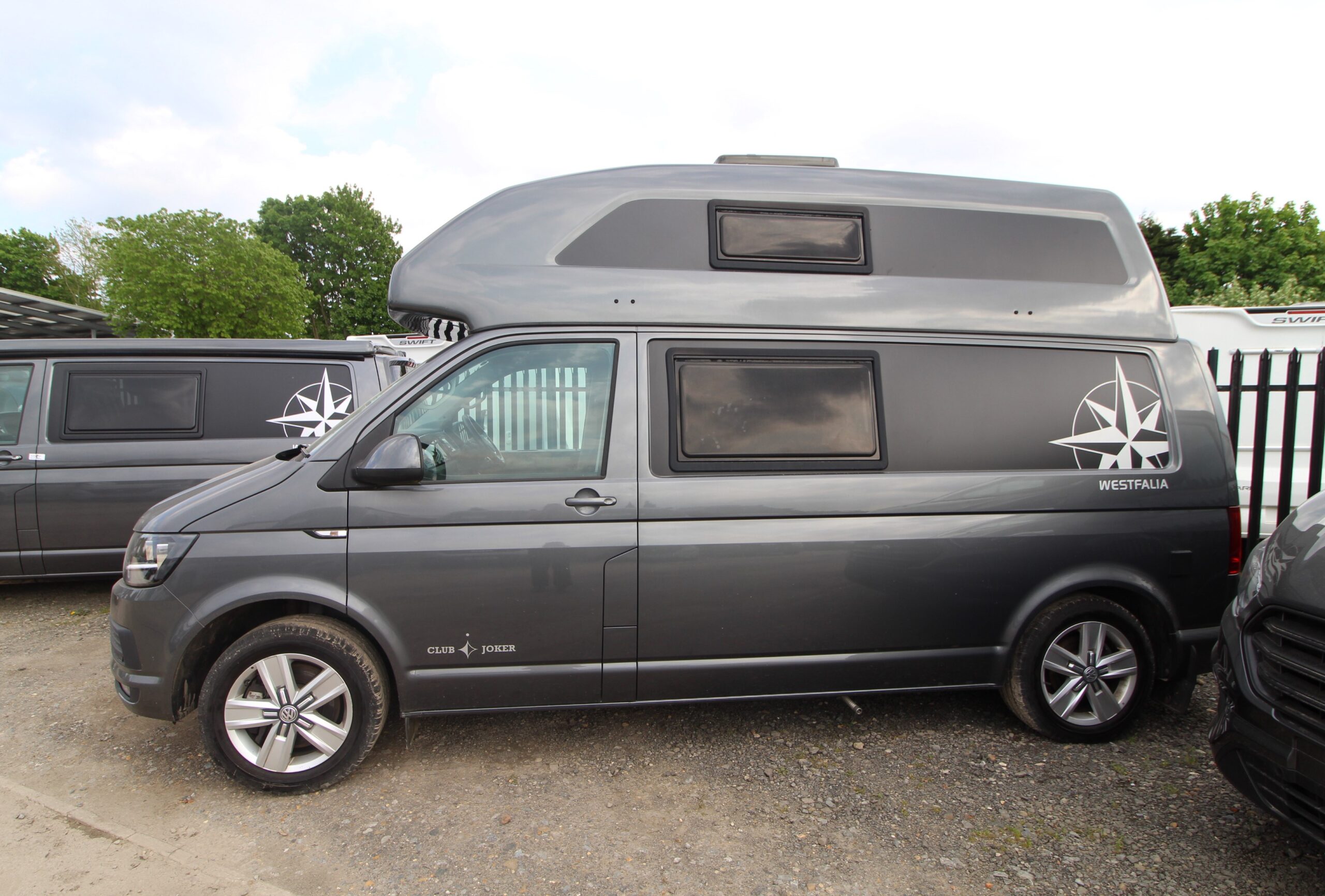 2017-westfalia-club-joker-high-top-used-3.jpg