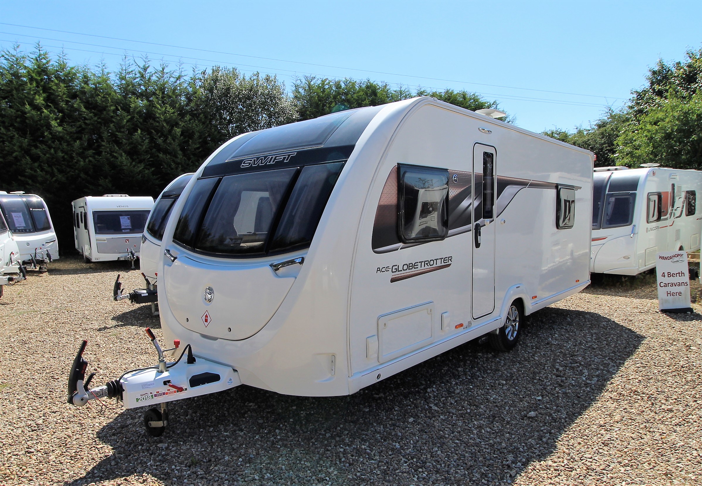 2018-swift-ace-globetrotter-1.jpg