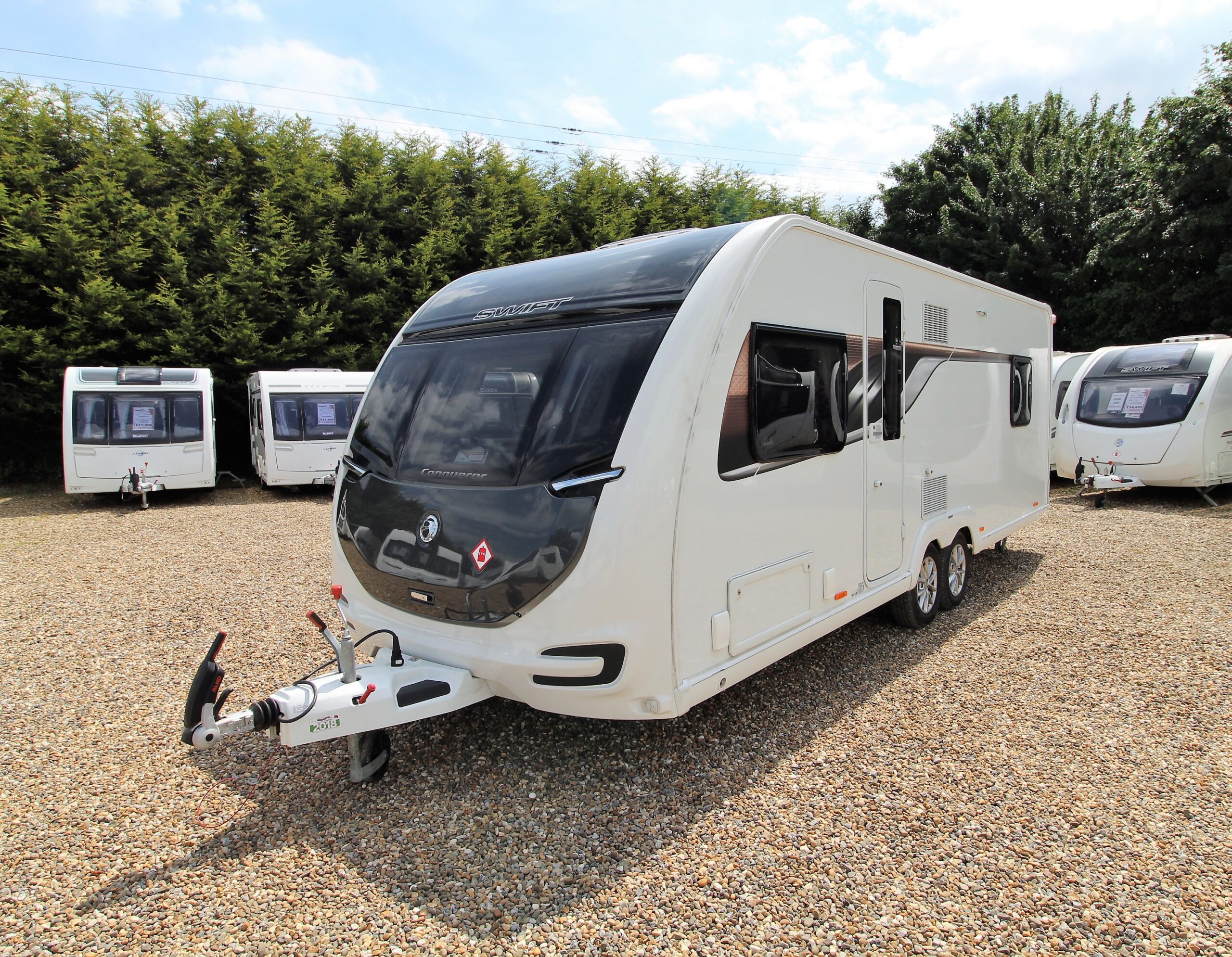 2018-swift-conqueror-650-2.jpg