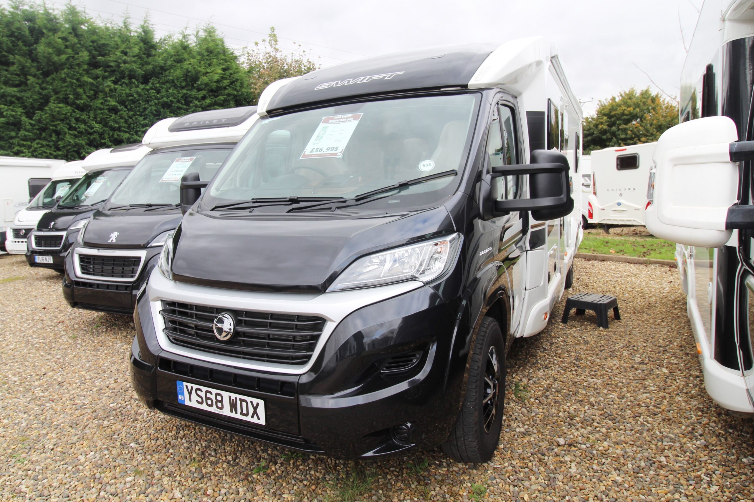 2019-swift-bessacarr-599-motorhome-wandahome-4_1.jpg
