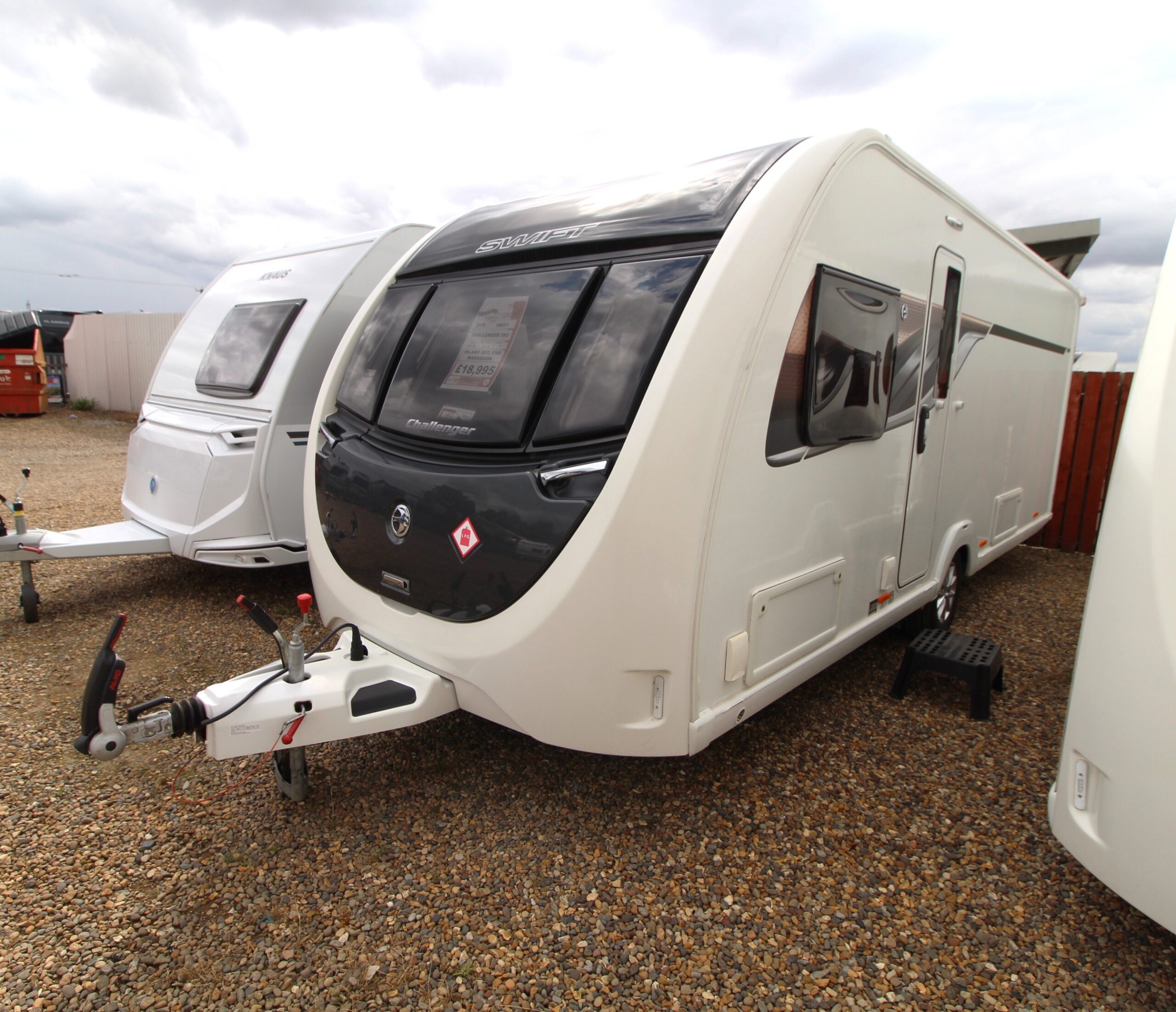2019-swift-challenger-580-used-19.jpg