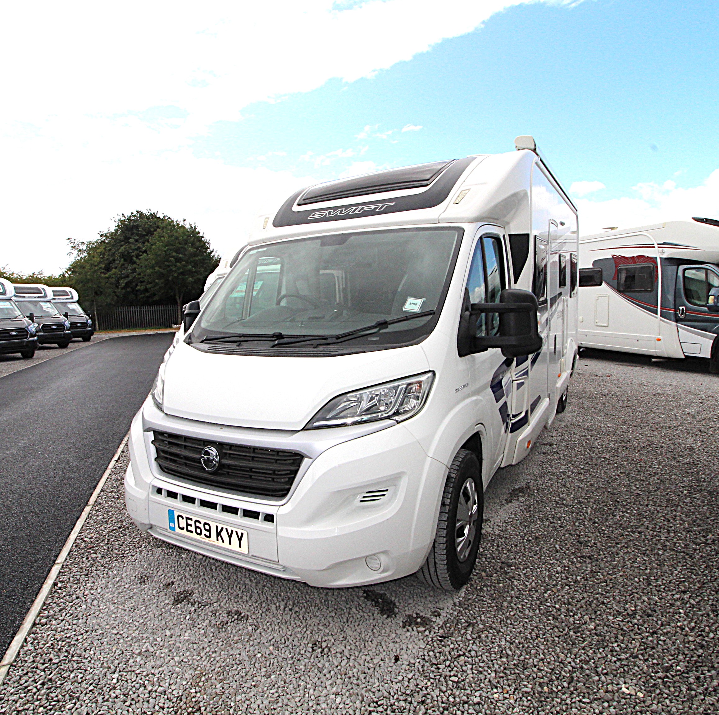 2019-swift-escape-685-1.jpg