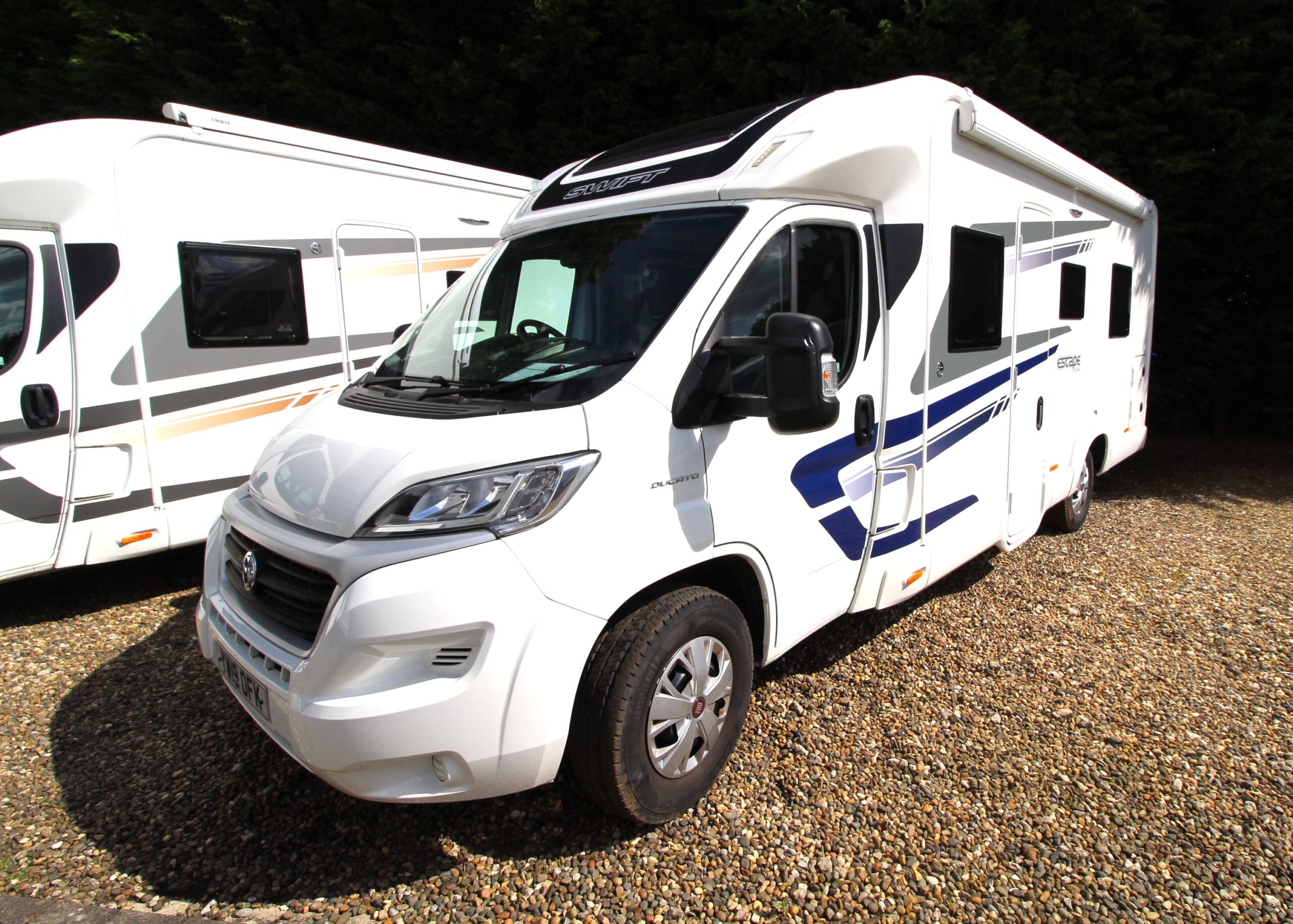 2019-swift-escape-69-4-auto-ke-90-12.jpg