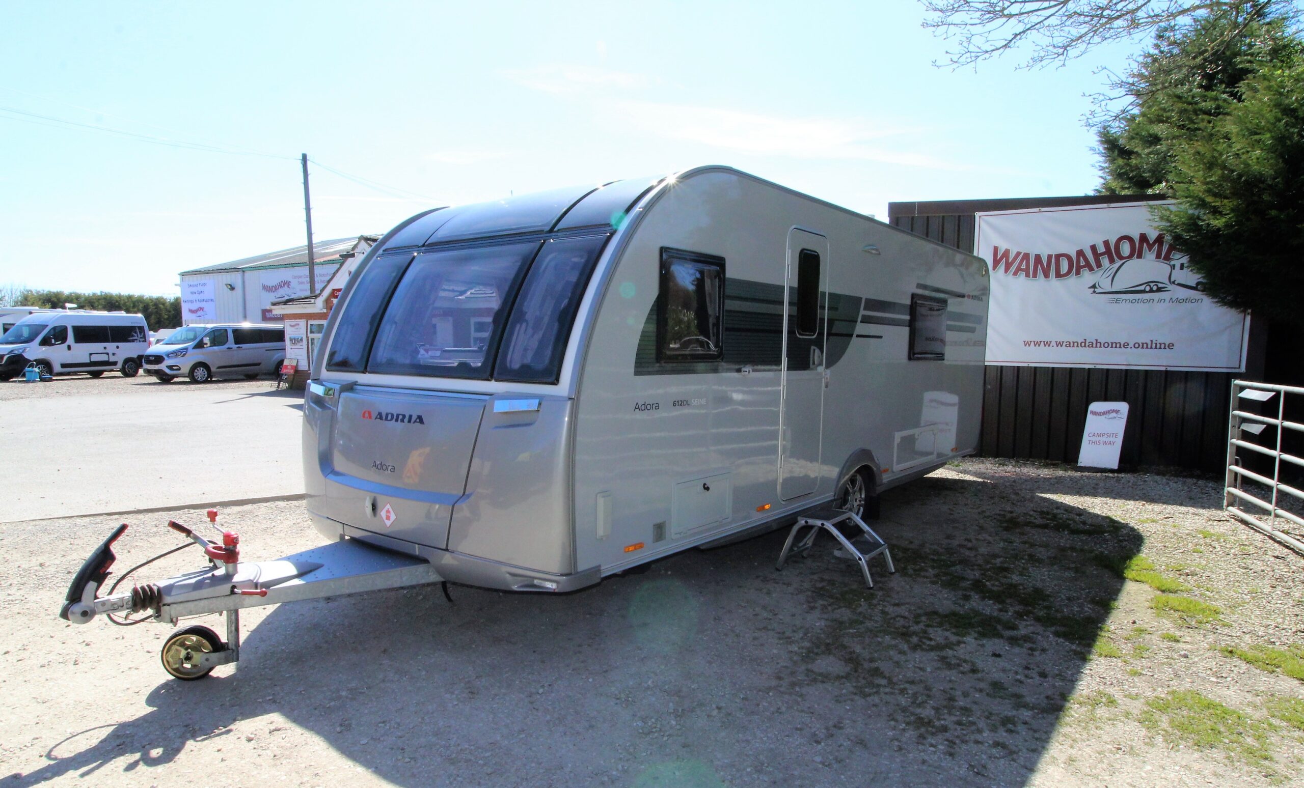 2020-adria-adora-seine-3.jpg