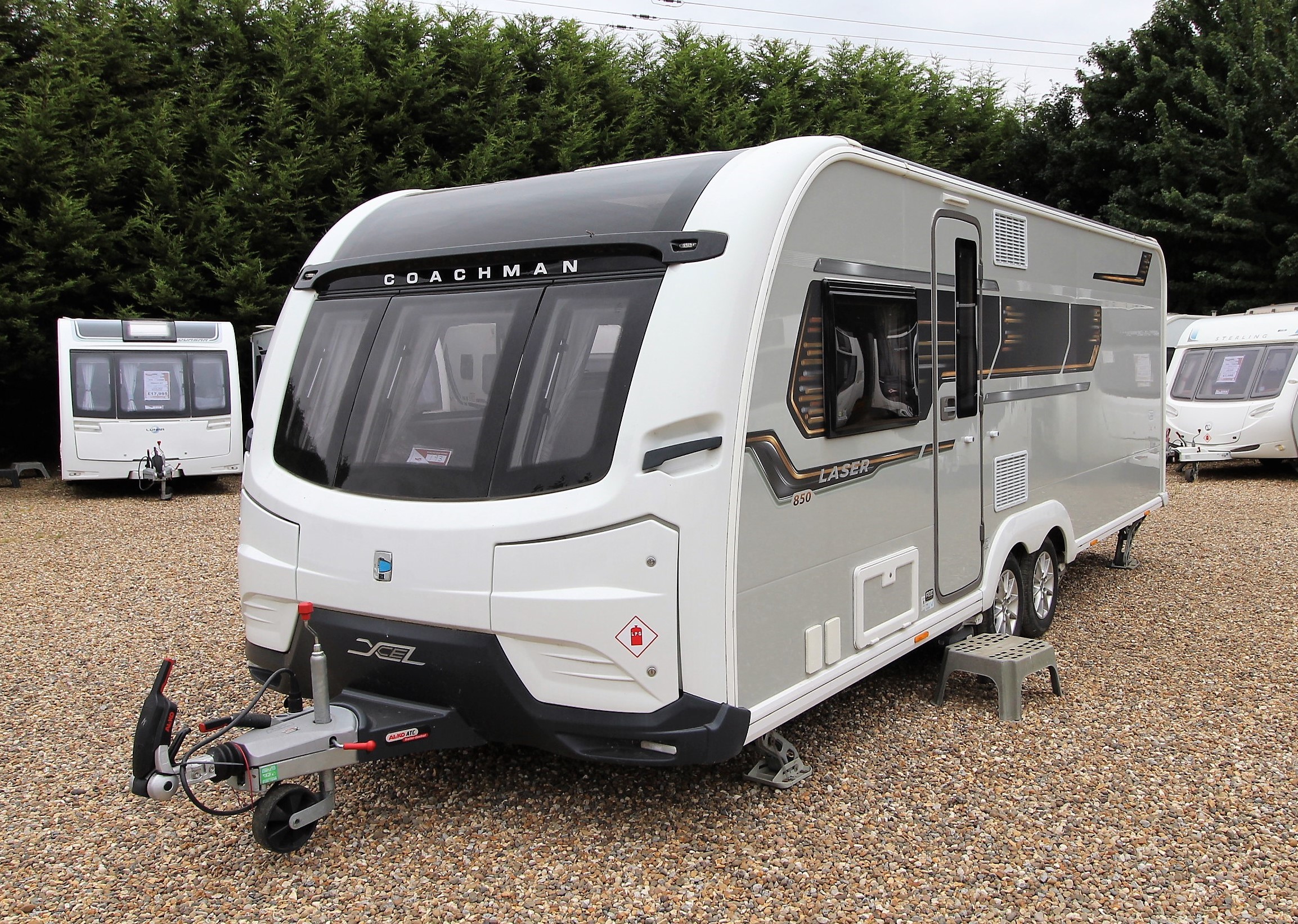 2020-coachman-laser-xcel-850-6.jpg