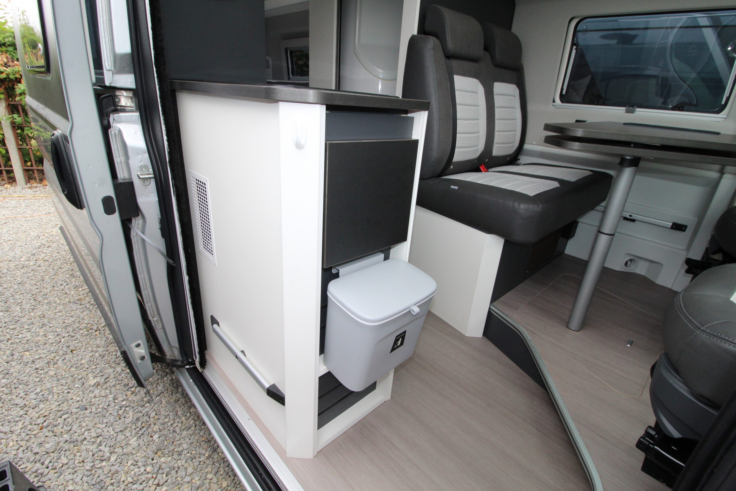 2021-adria-twin-supreme-640-slb-30.jpg