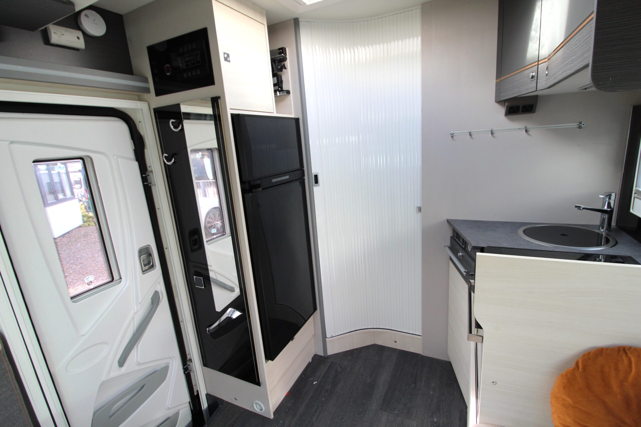 2021-chausson-titanium-premium-650-15.jpg