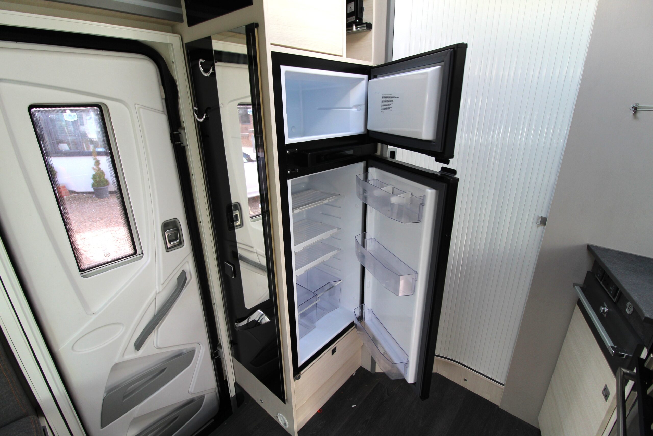 2021-chausson-titanium-premium-650-16.jpg