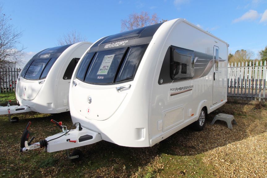2021-new-swift-ace-ambassador-wandahome-caravam-1_3.jpg