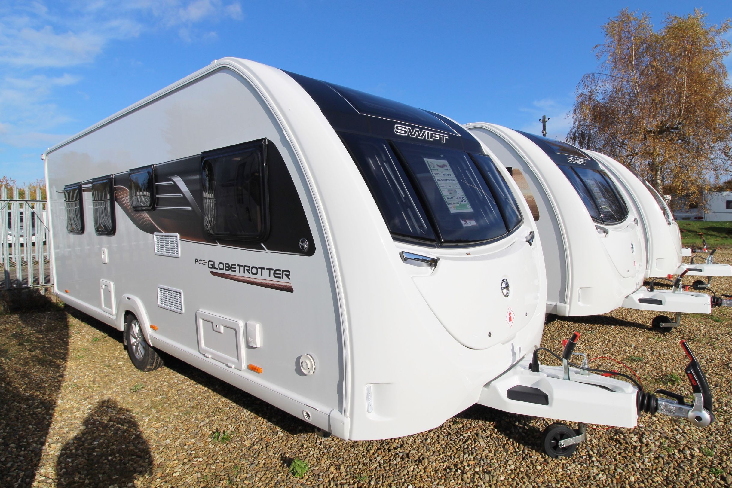 2021-new-swift-ace-globetrotter-wandahome-caravan-2_2.jpg