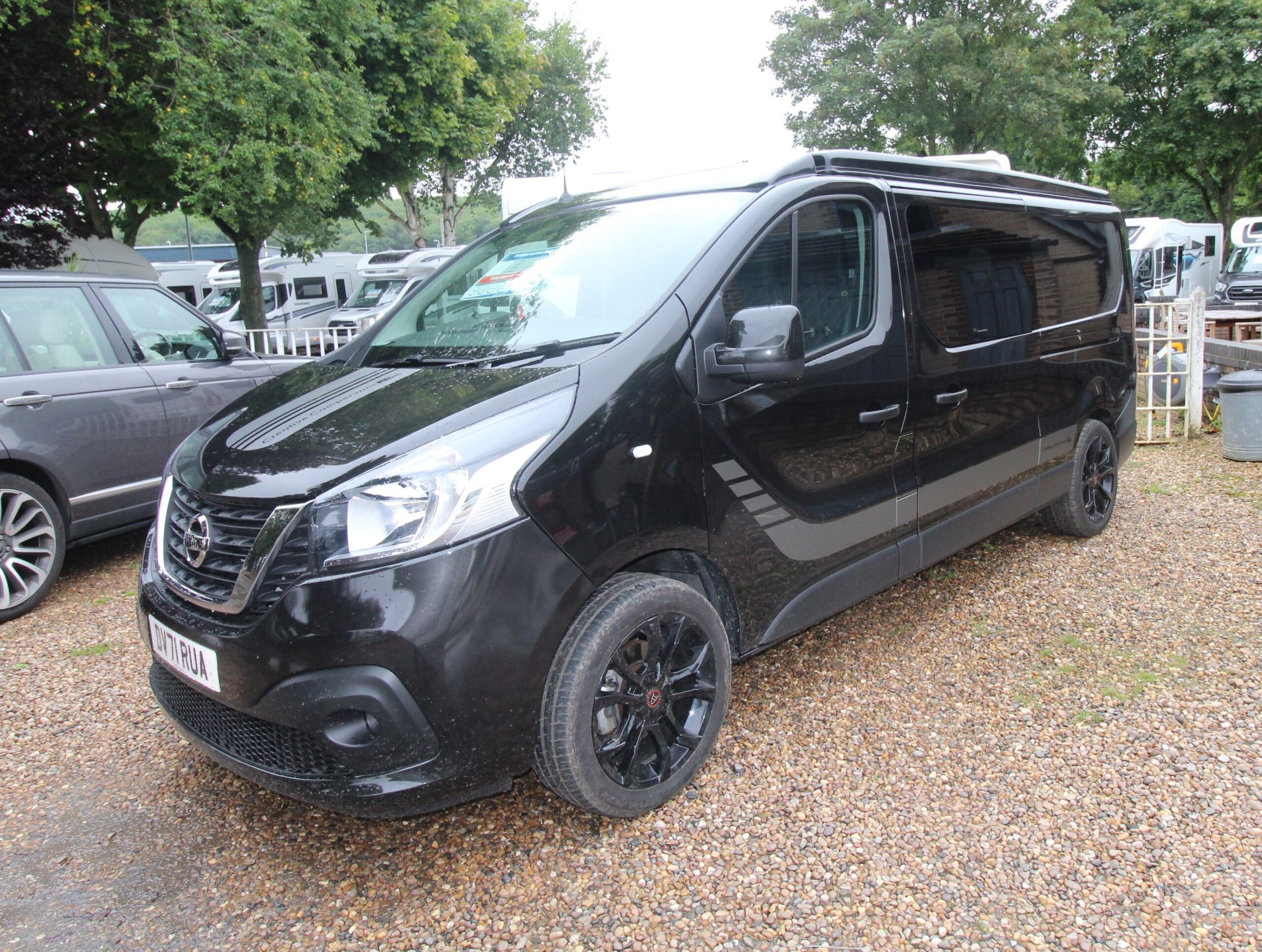 2021-nissan-nu300-techna-used-13.jpg