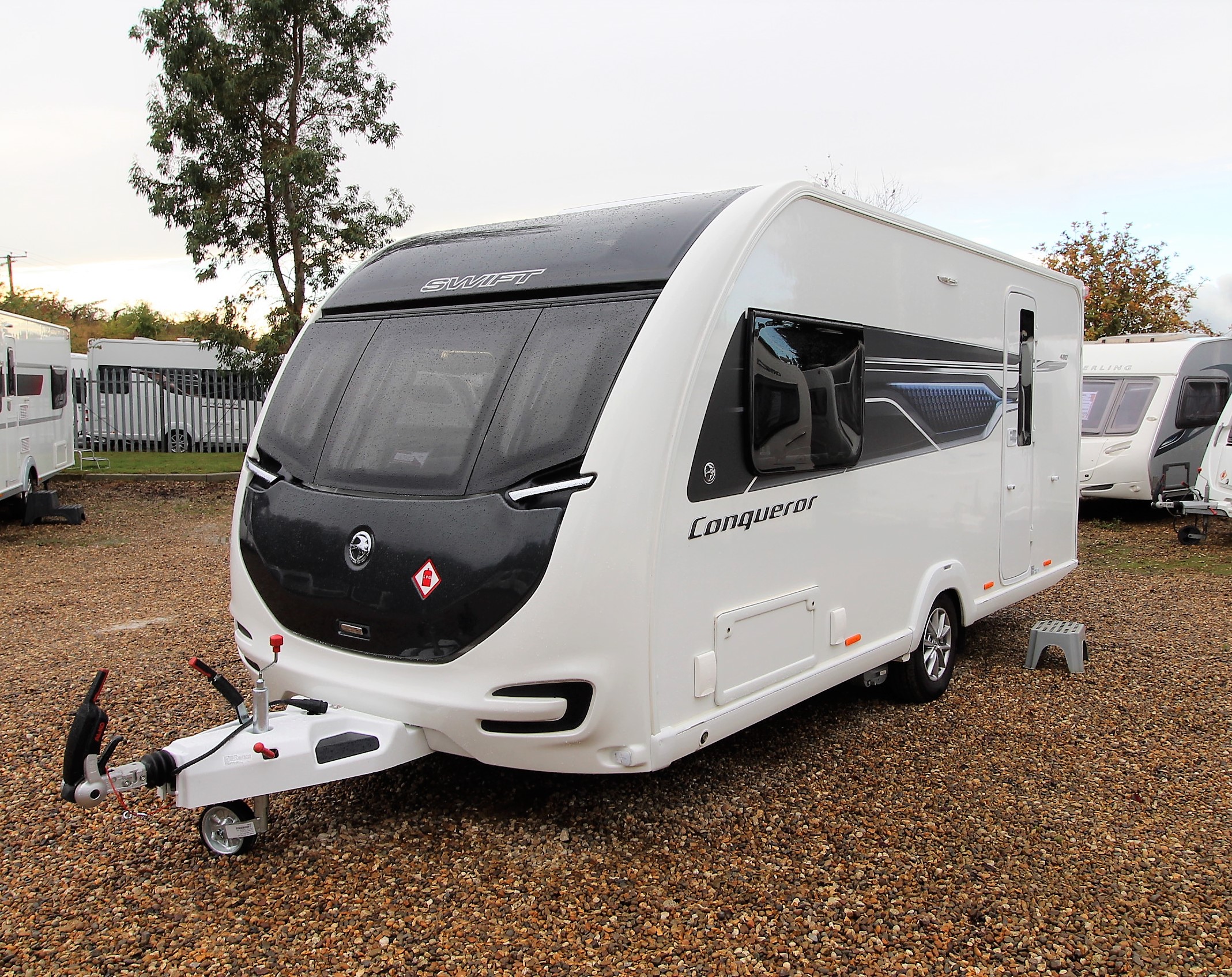 2022-swift-conqueror-480-12.jpg