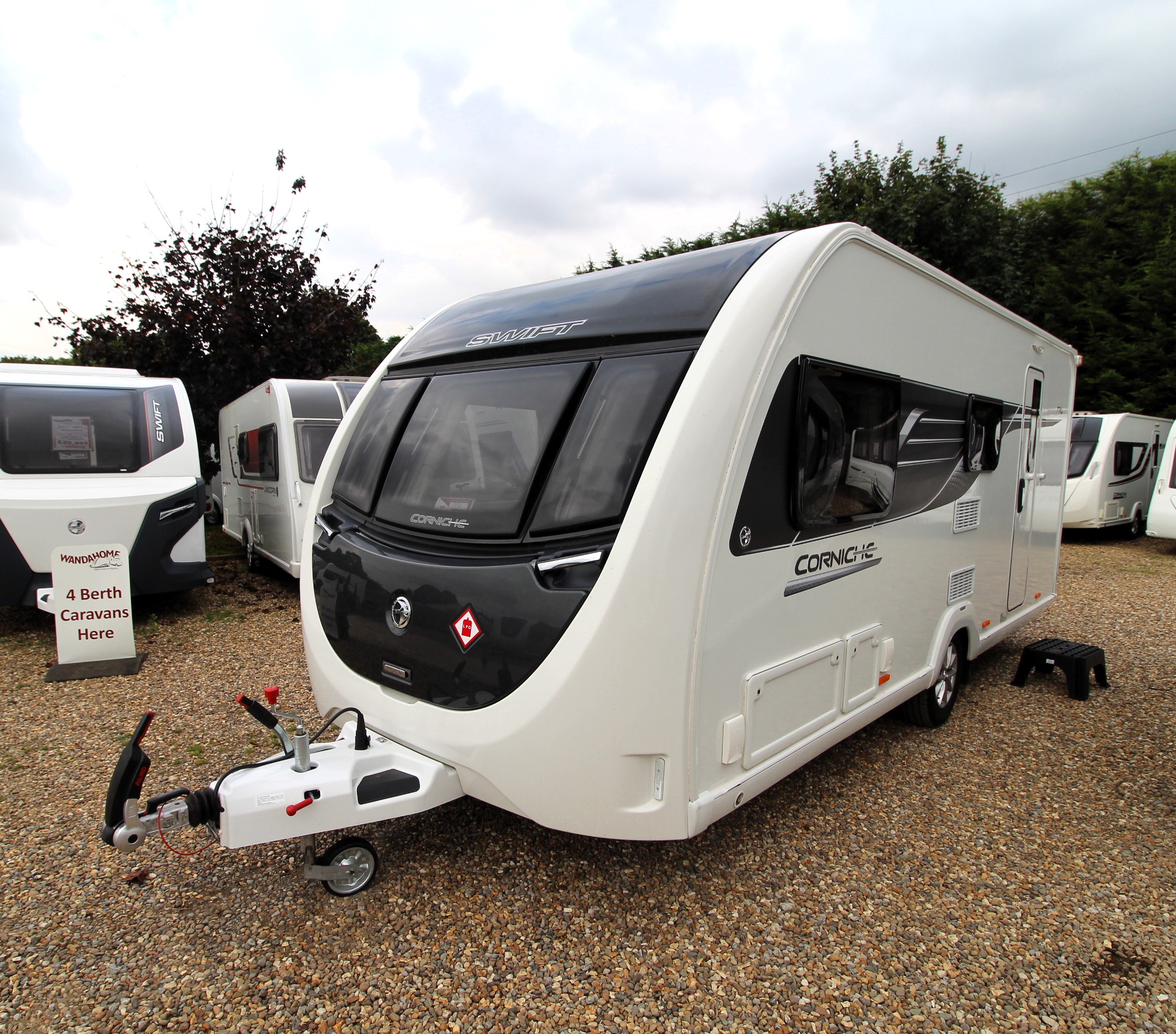 2022-swift-corniche-17-4-used-2.jpg