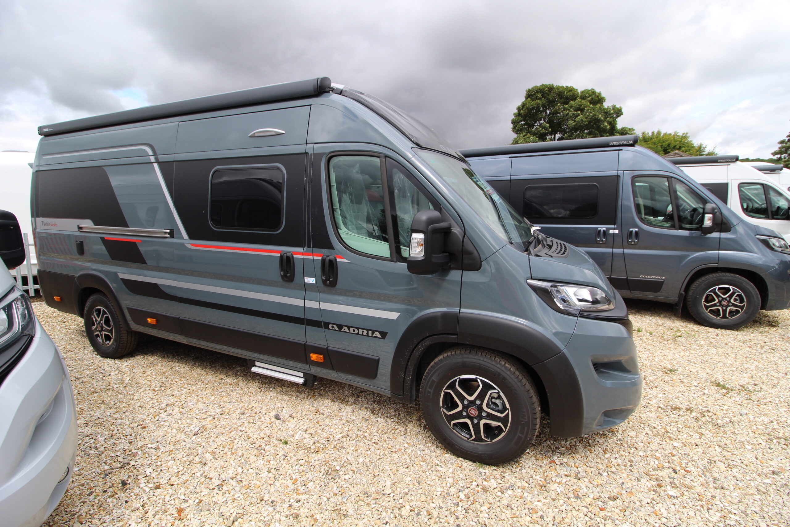 2023-adria-twin-sports-640sg-15.jpg