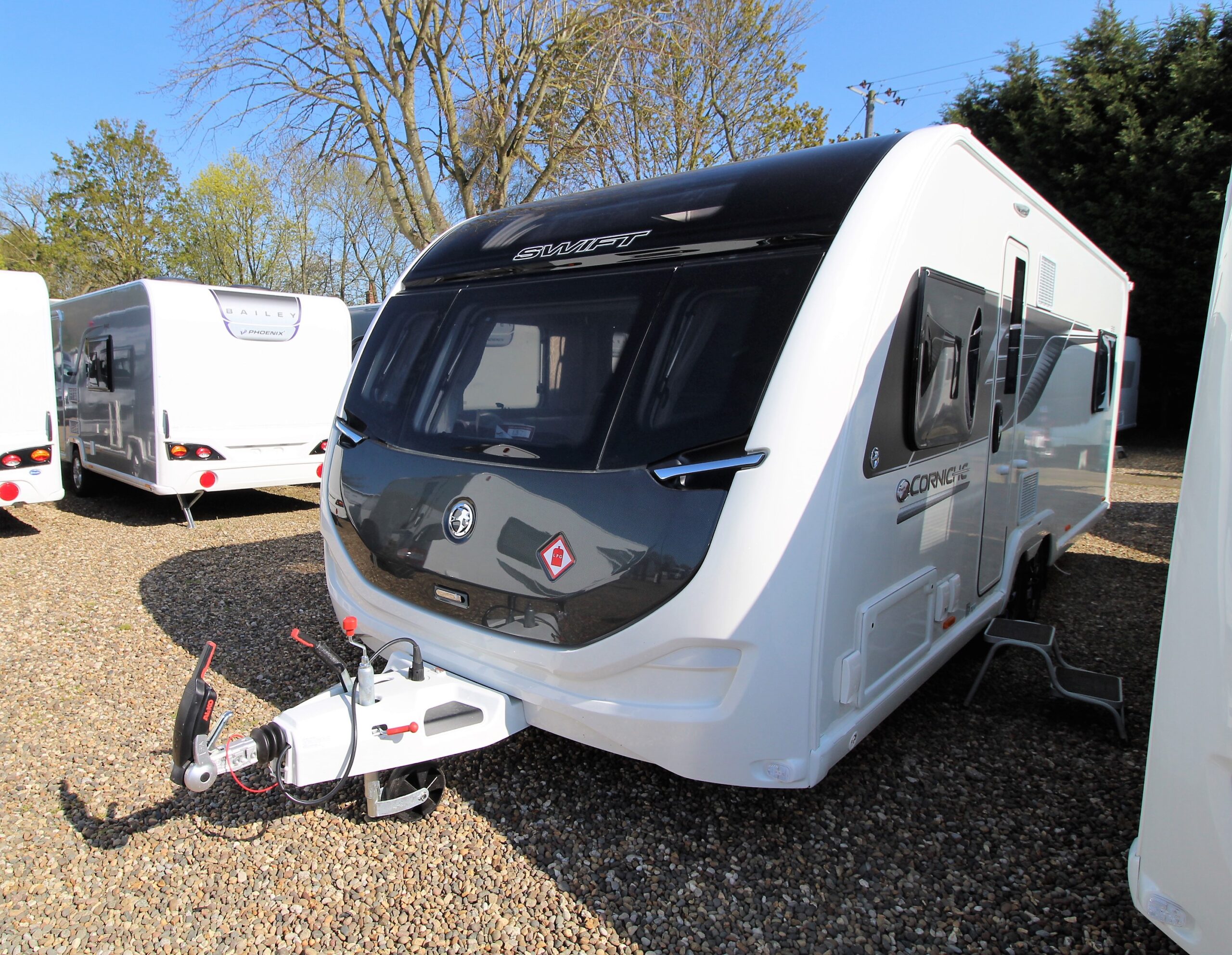 2023-swift-corniche-21-2.jpg