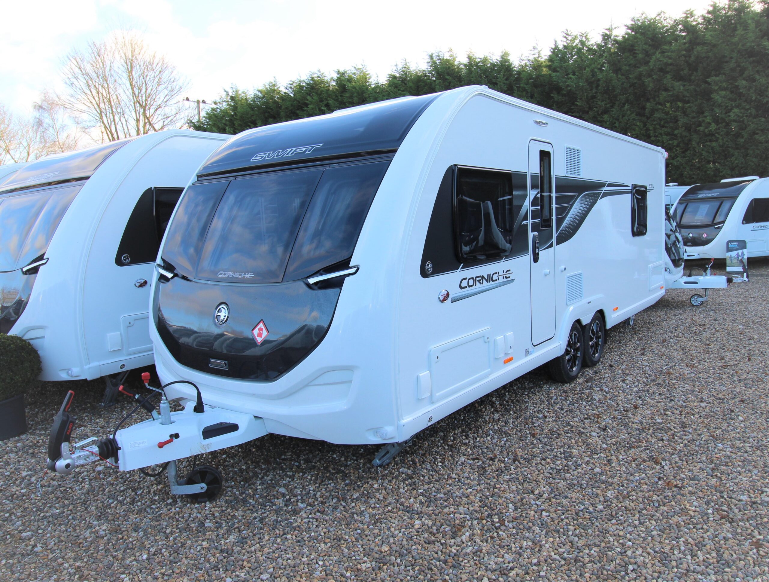 2023-swift-corniche-234-1.jpg