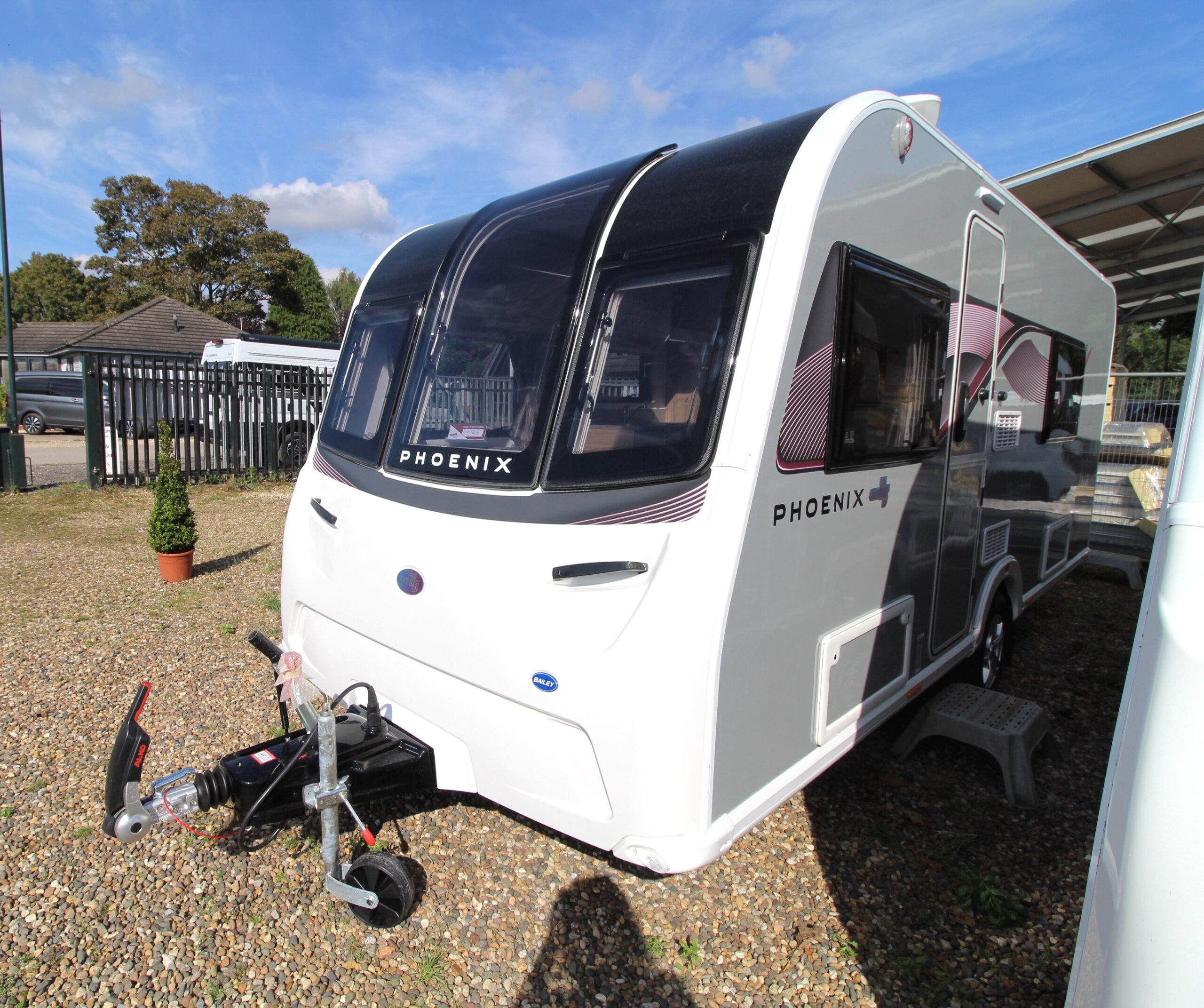 2024-bailey-phoenix-gt75-440-14.jpg