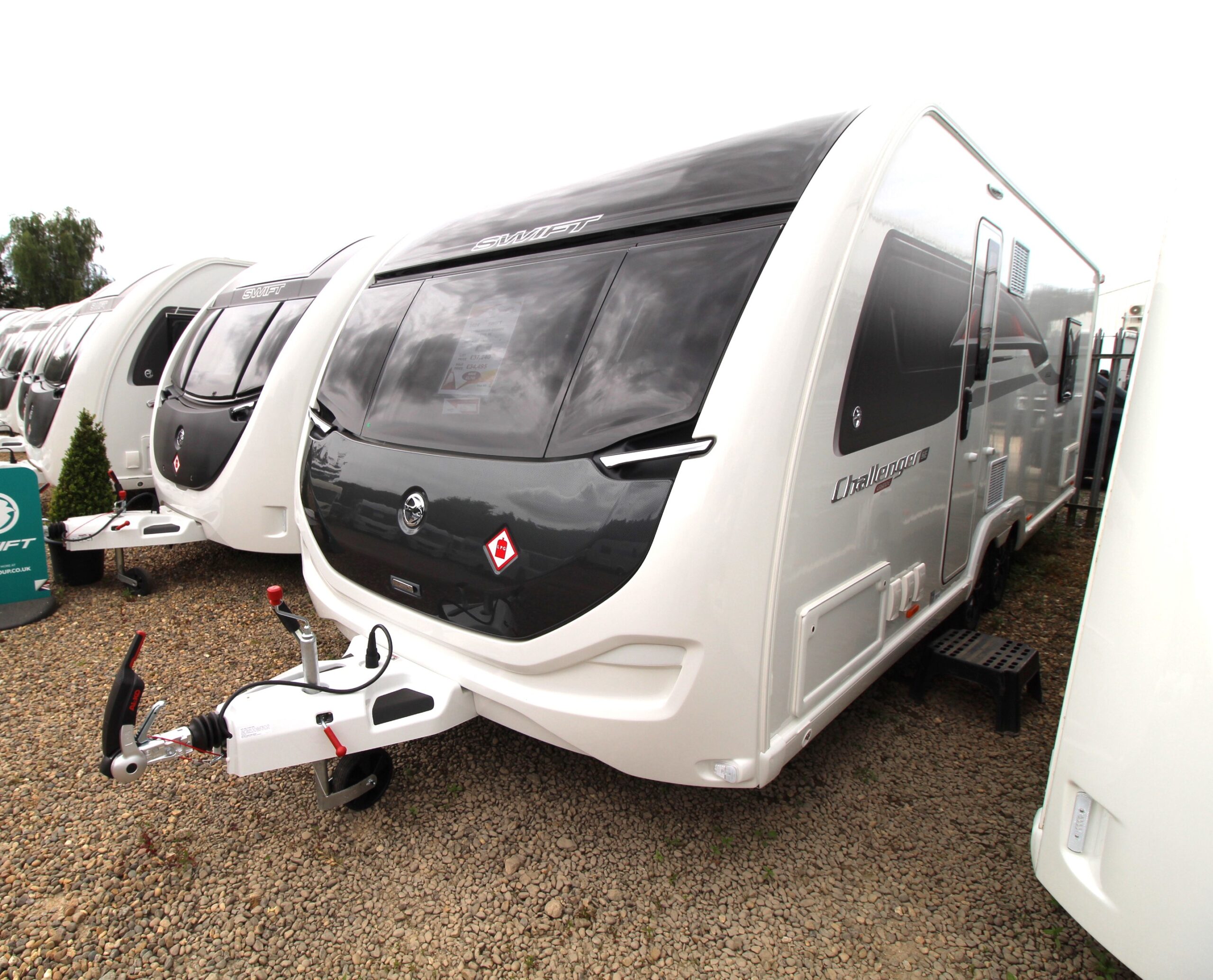 2024-swift-challenger-grande-650l-se-10.jpg