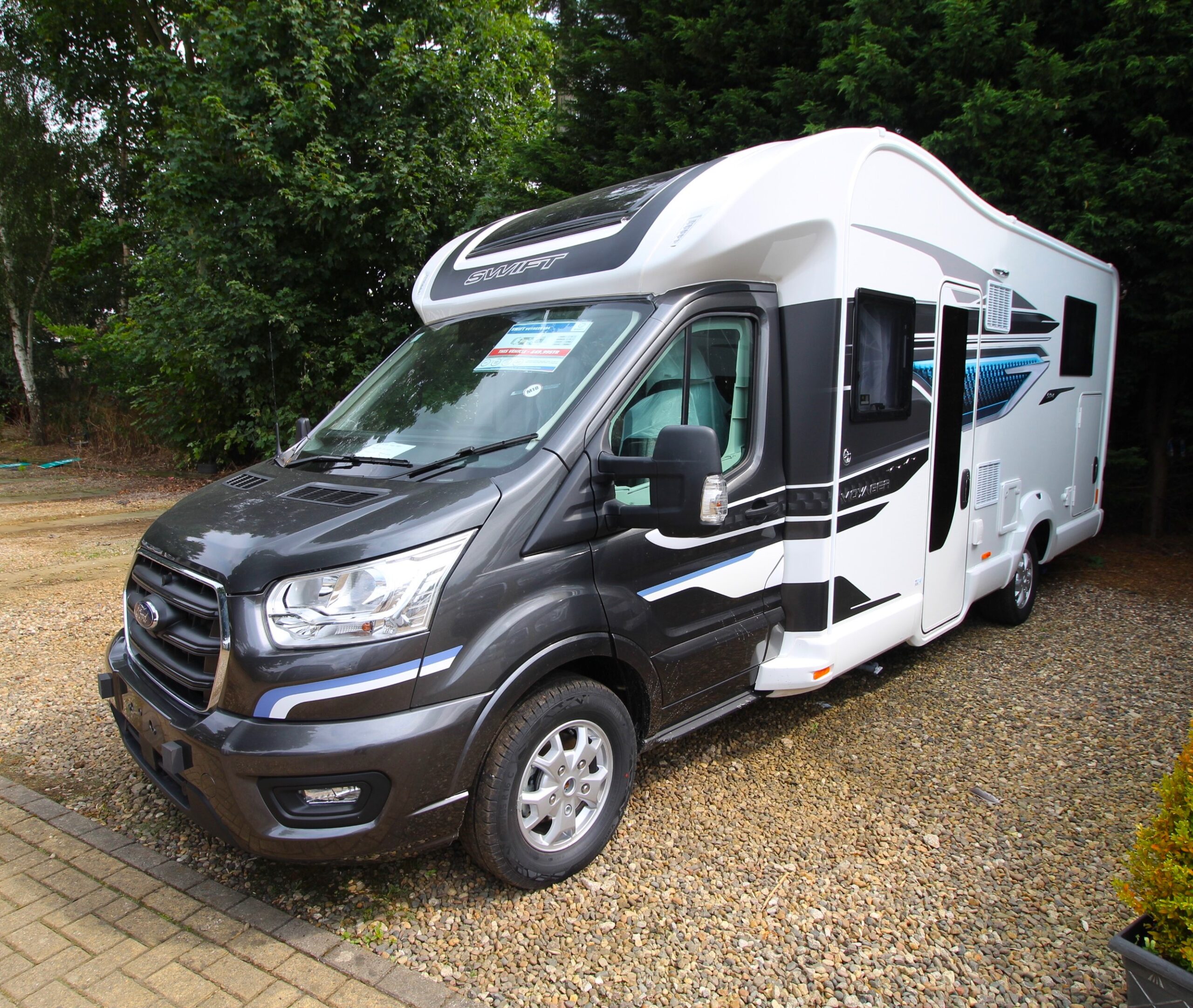2024-swift-voyager-594-auto-54860-key-18-12.jpg