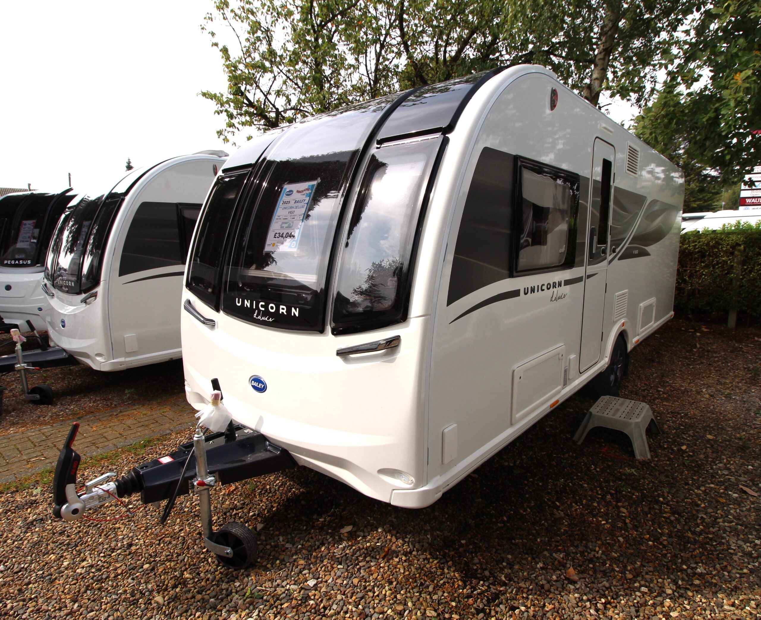 2025-bailey-unicorn-deluxe-vigo-11.jpg
