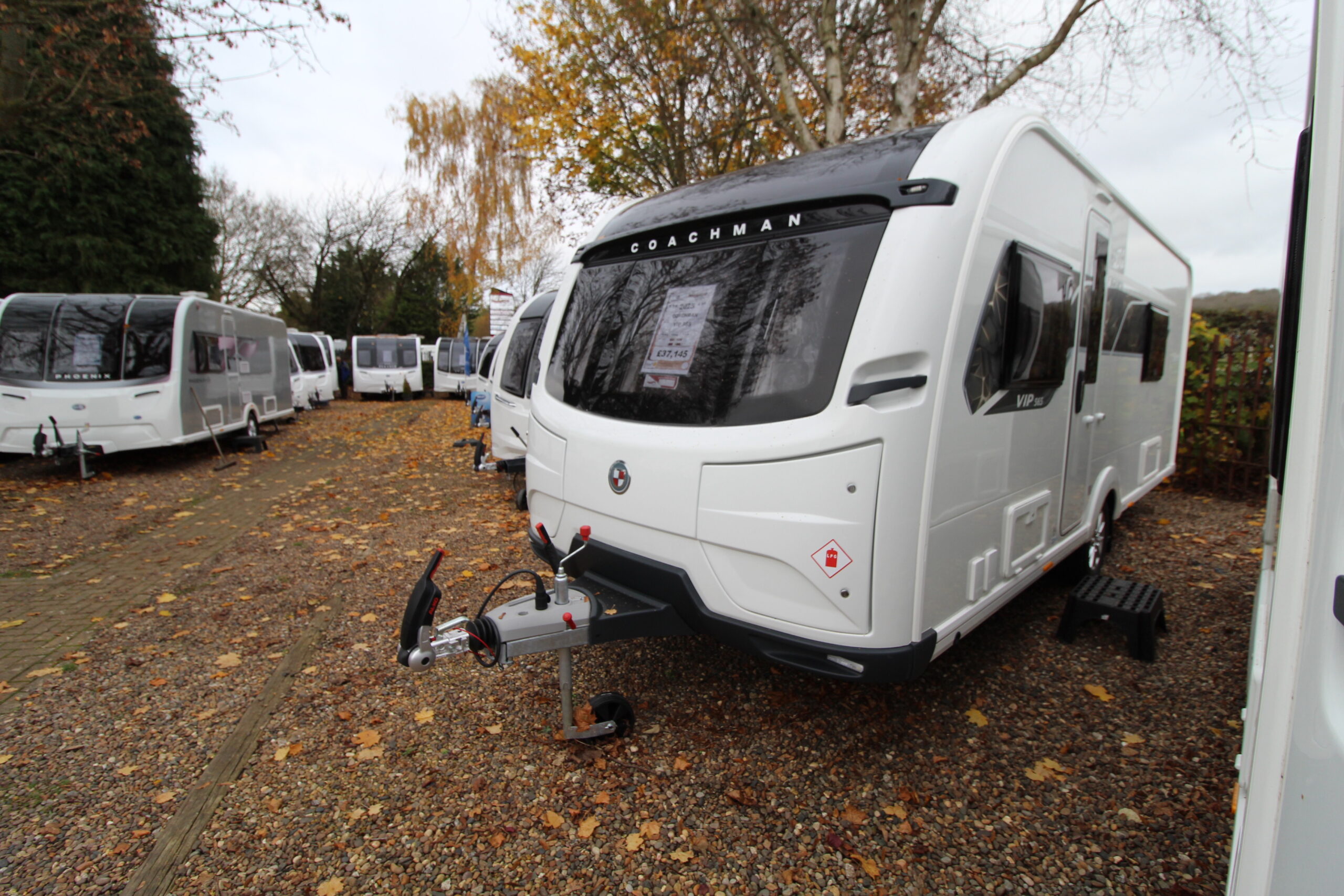 2025-coachman-vip-565-4.jpg