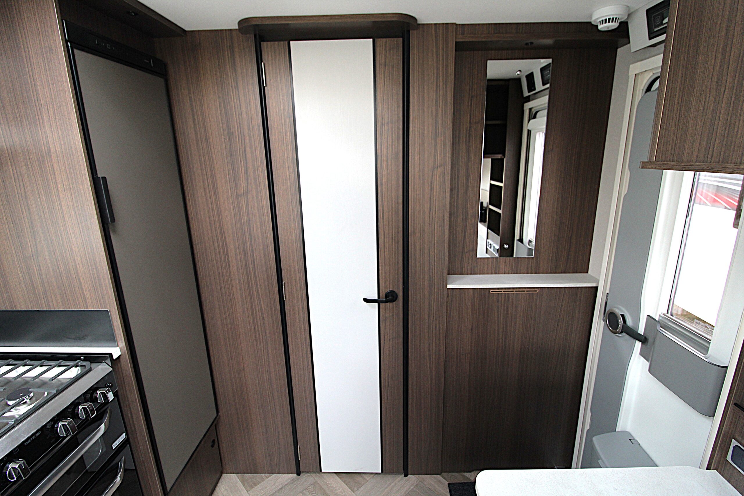 2026-coachman-laser-480-21.jpg