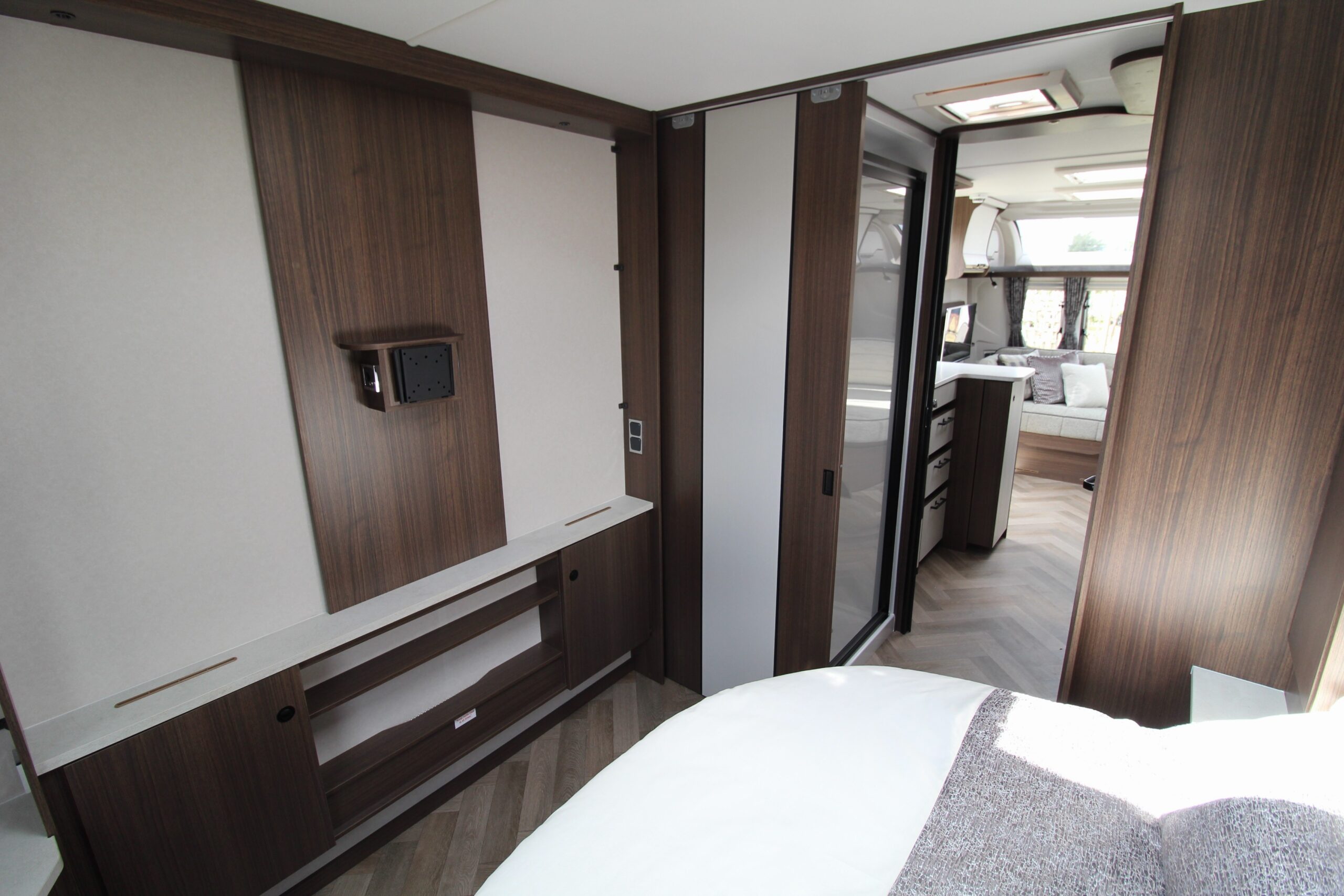 2026-coachman-laser-855-12.jpg