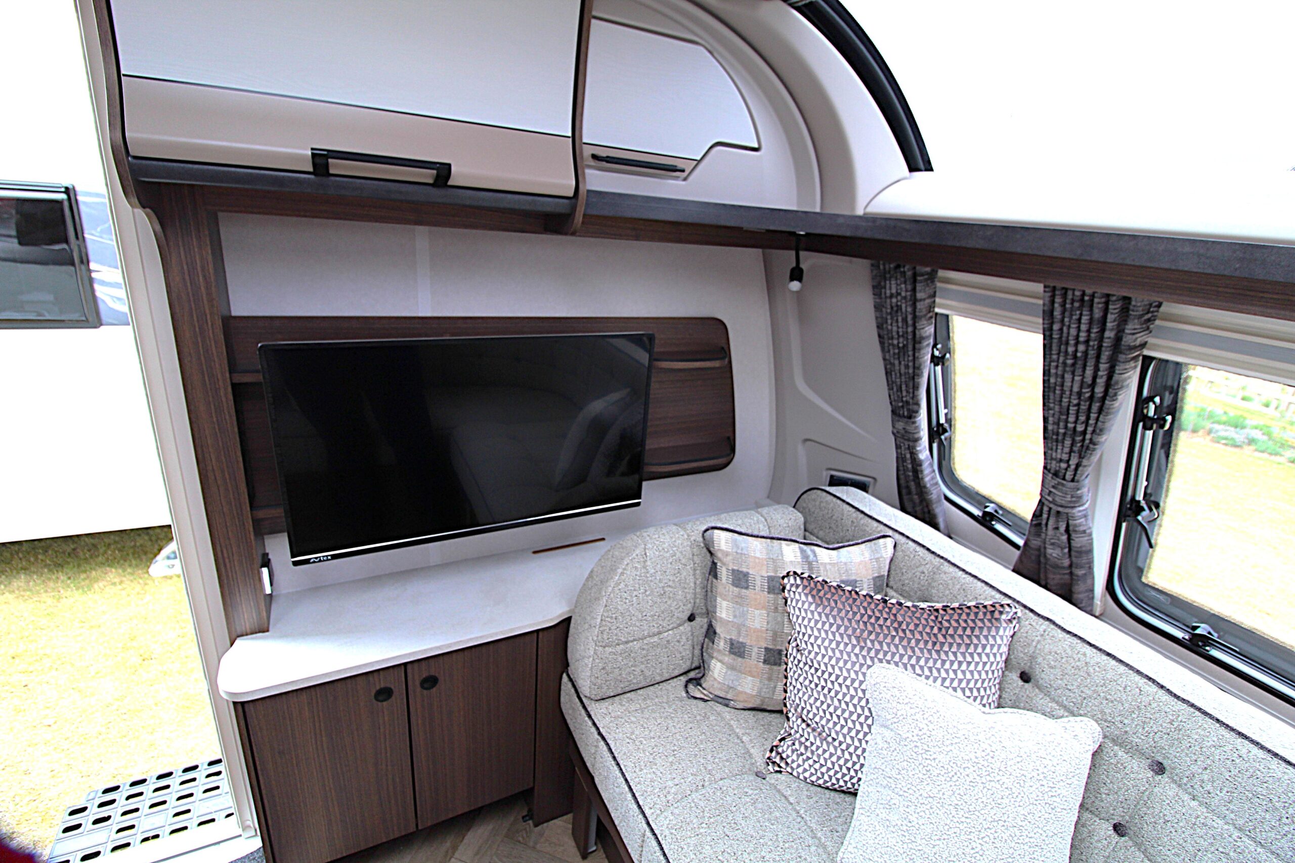2026-coachman-laser-855-26.jpg