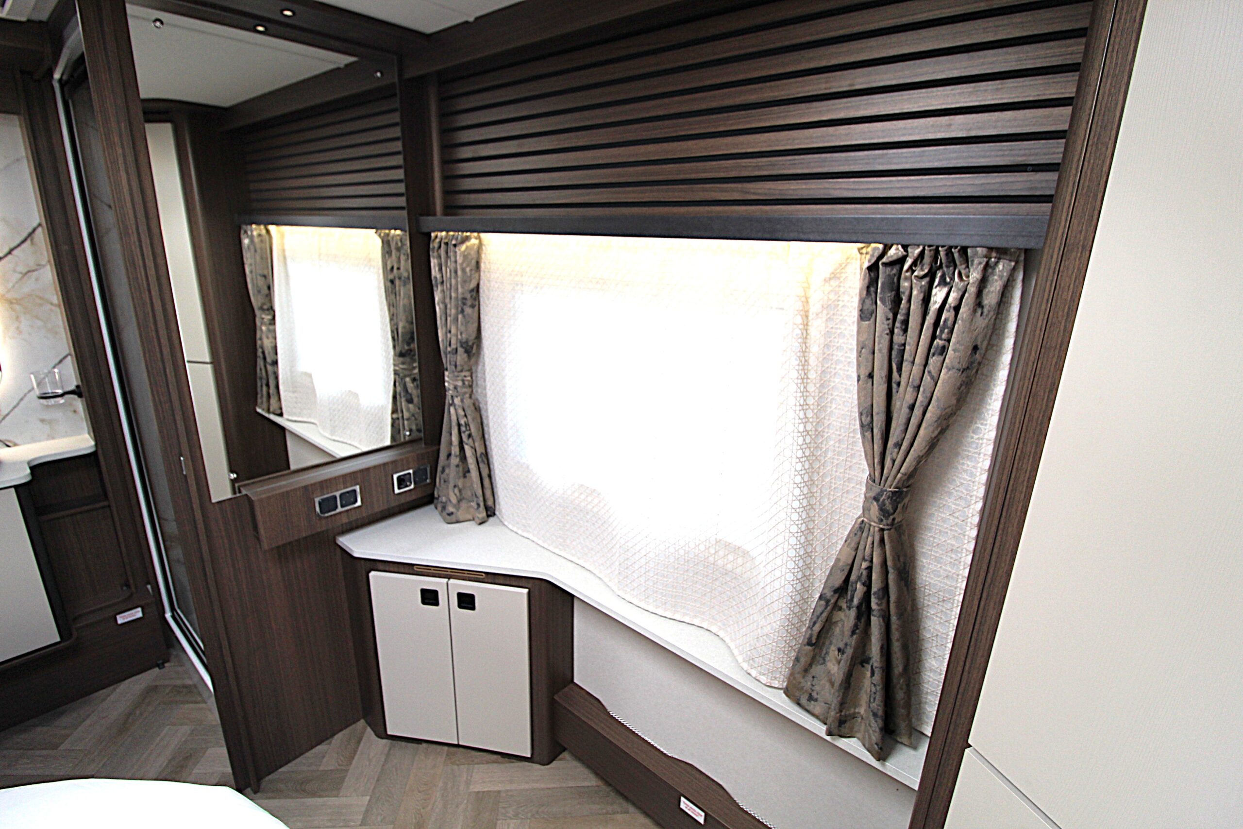 2026-coachman-lusso-ii-30.jpg