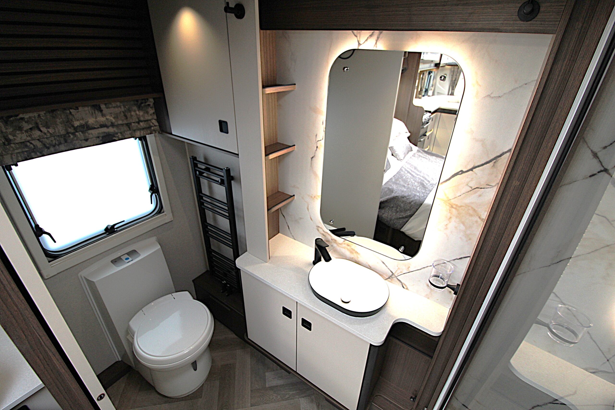 2026-coachman-lusso-ii-35.jpg