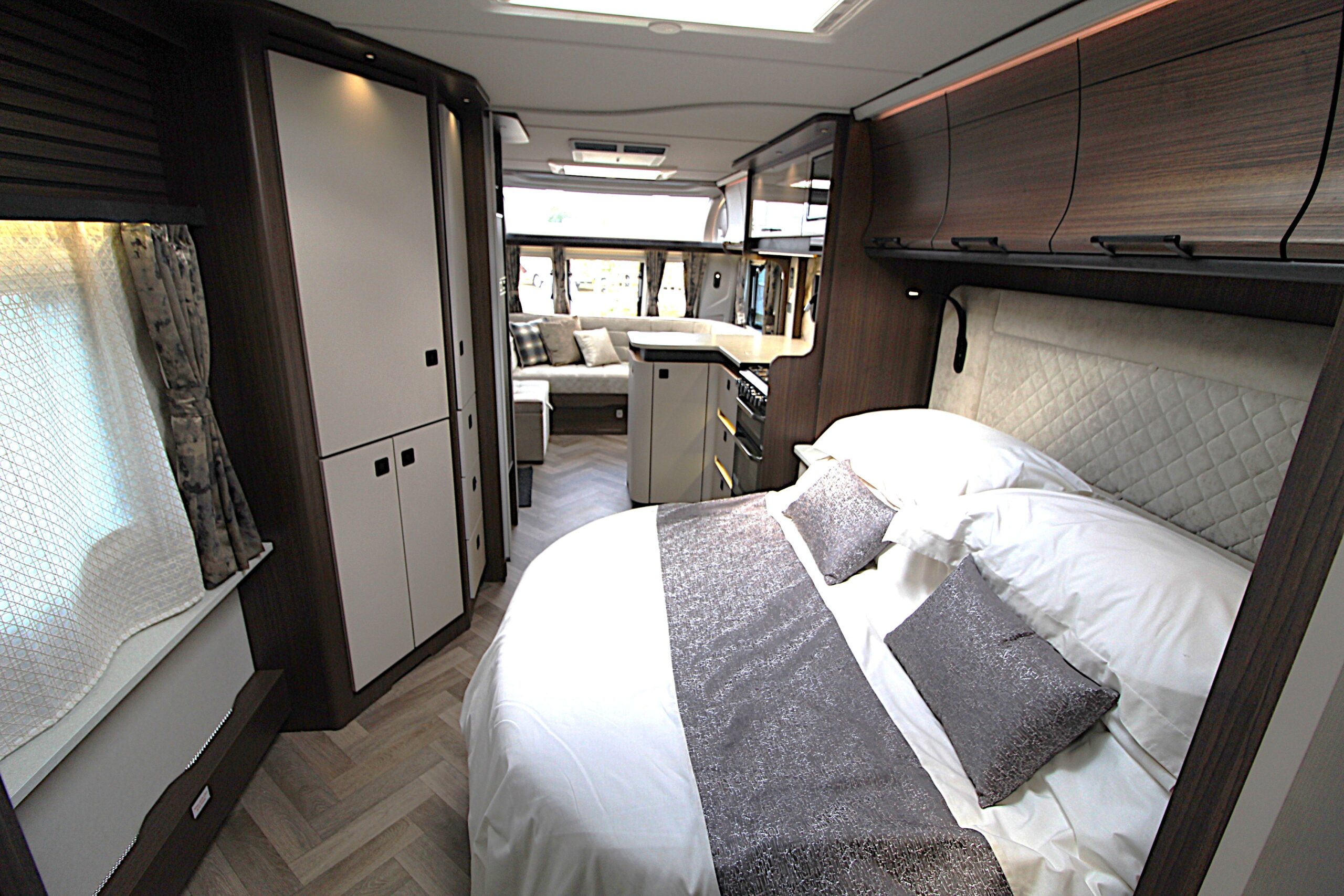 2026-coachman-lusso-ii-39.jpg