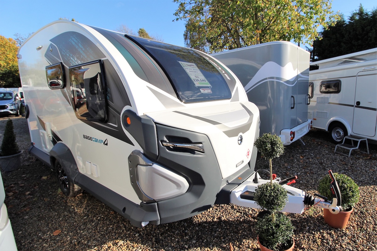 A Beginners Guide To Towing A Swift Challenger Caravan Blogjpg