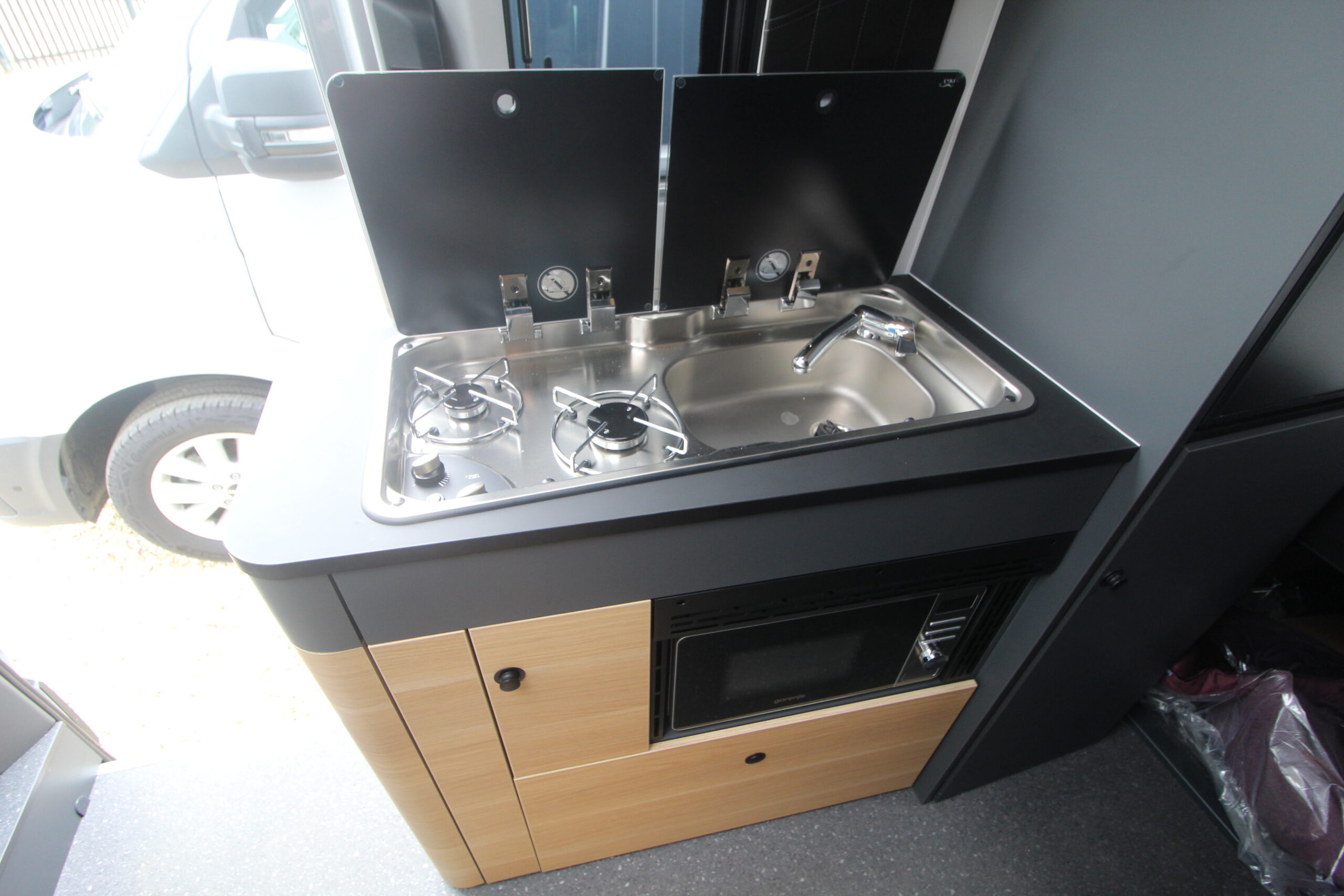 adria-twin-max-680-sgx-56024-k04-33.jpg