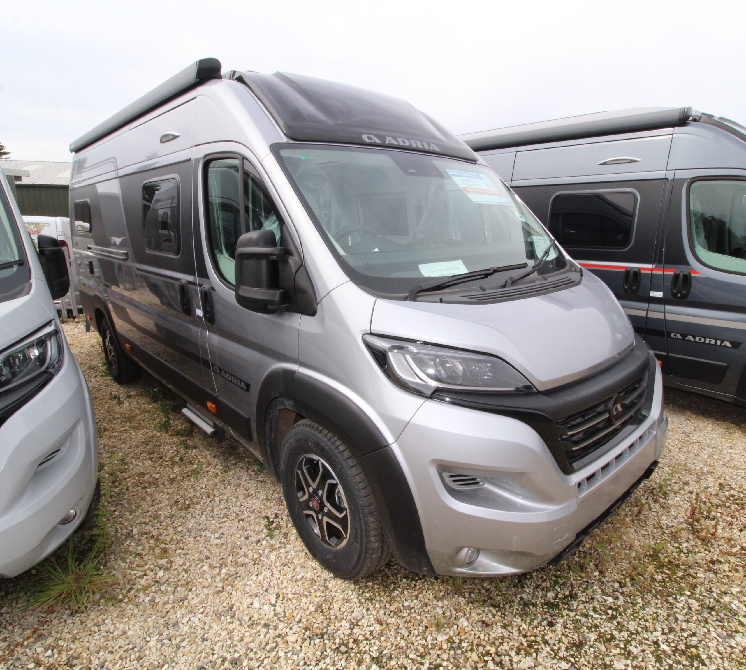 adria-twin-supreme-640-sgx-50152-k-46-12.jpg
