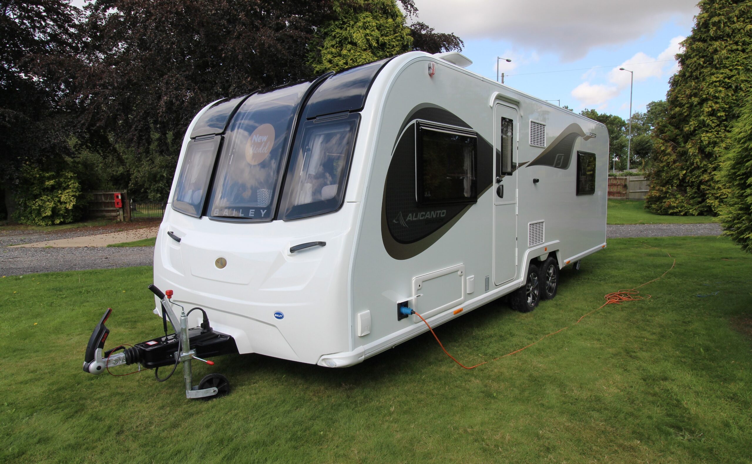 bailey-alicanto-porto-exterior-nearside.jpg