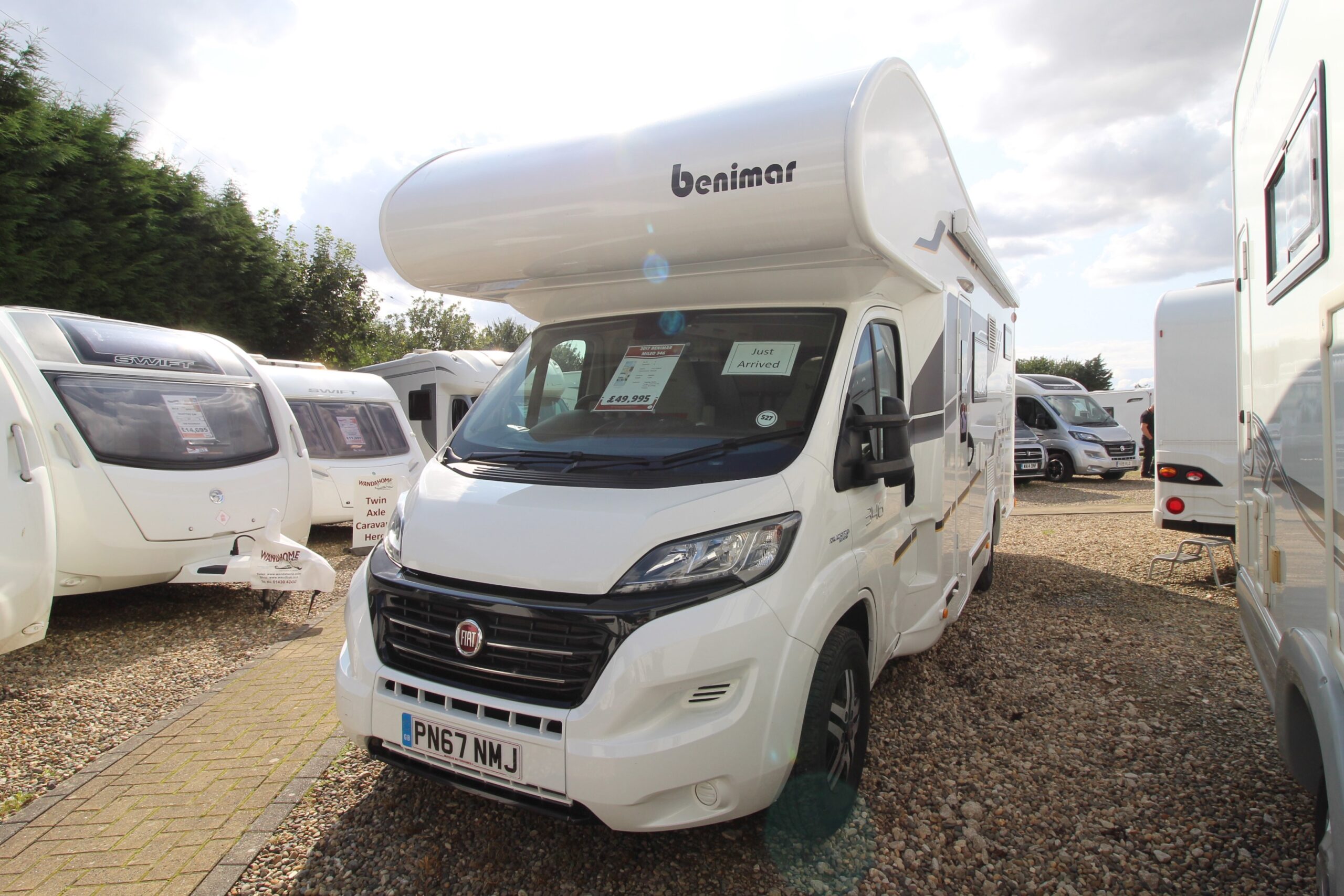 benimar-mileo-346-2017-used-motorhome-front.jpg