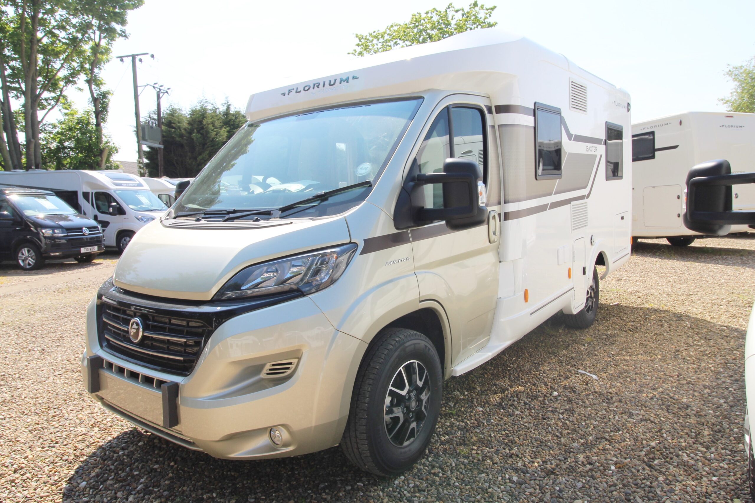 fleurette-baxter-60-lg-motorhome-wandahome-15.jpg