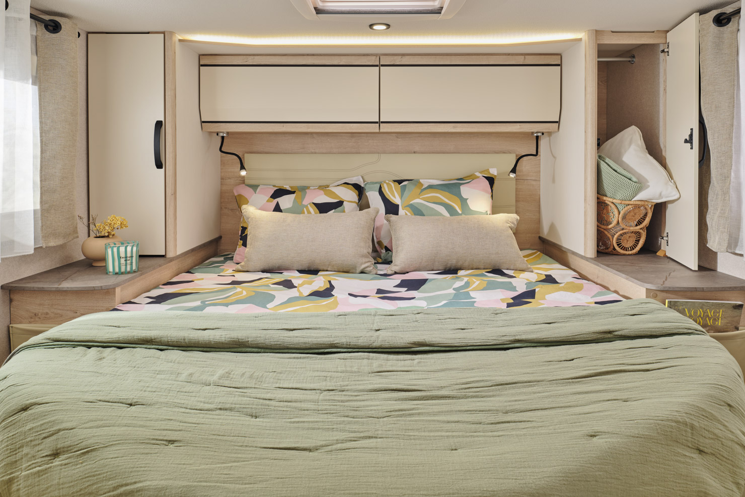 mayflower-bed.jpg