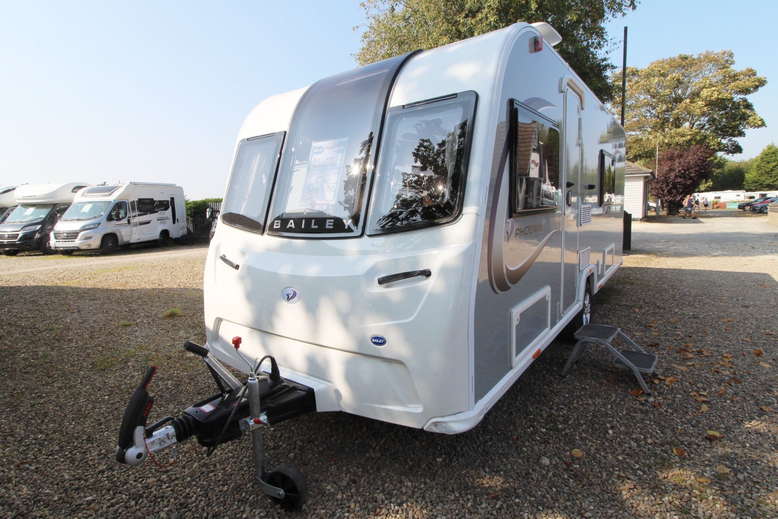 new-2021-bailey-phoenix-440-caravan-wandahome-1_1.jpg