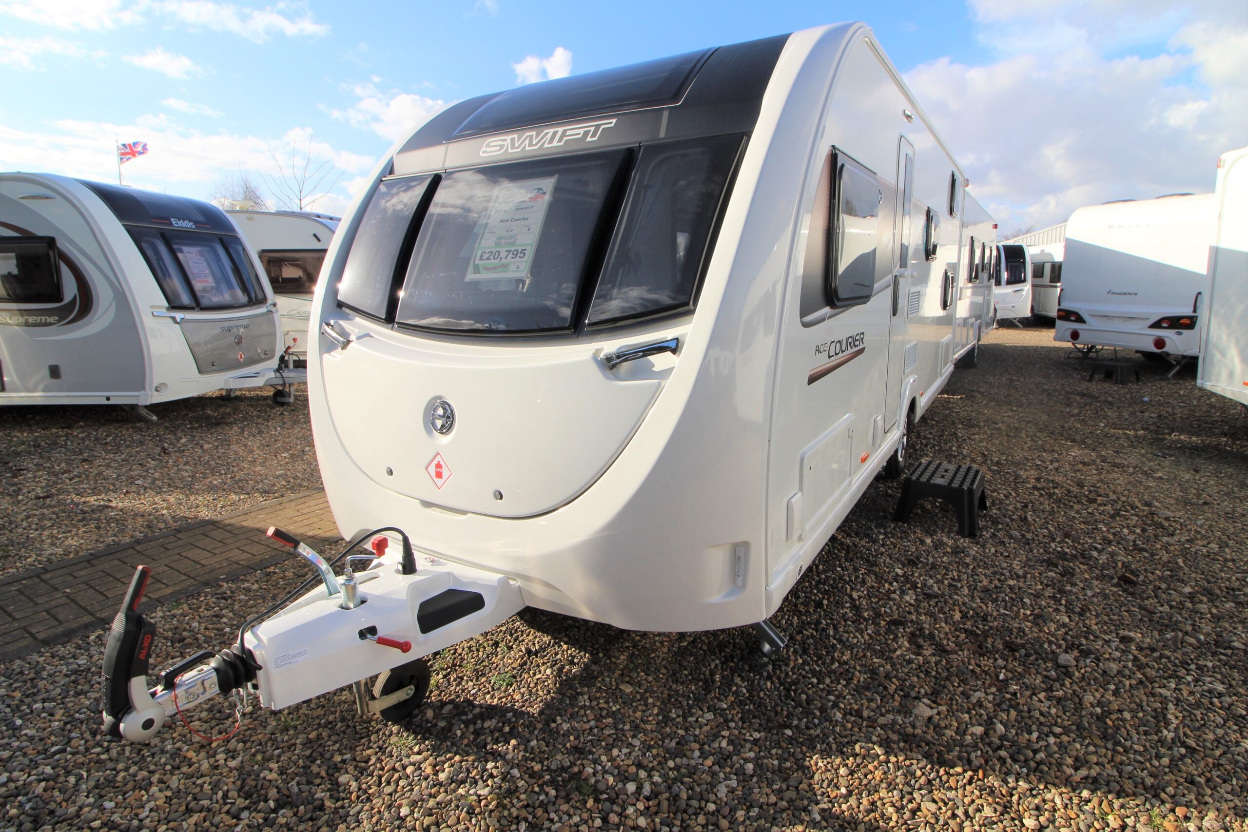 new-swift-ace-courier-external.jpg