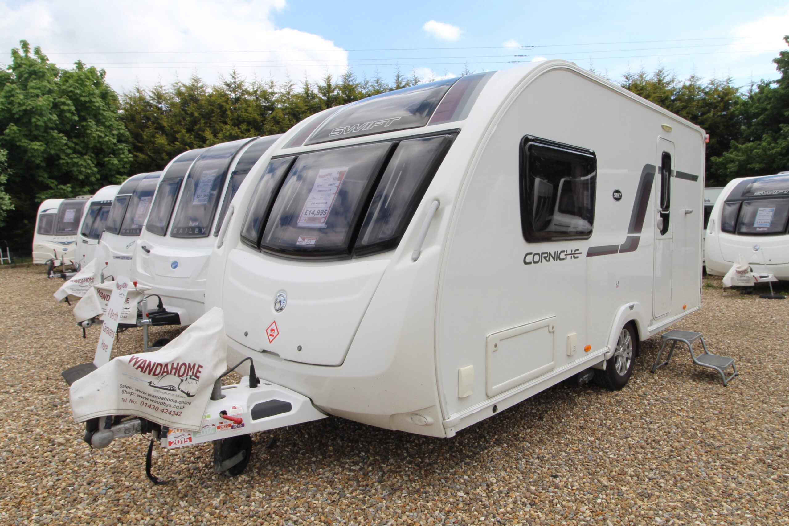 pre-owned-2014-swift-corniche-15-2-caravan-10.jpg
