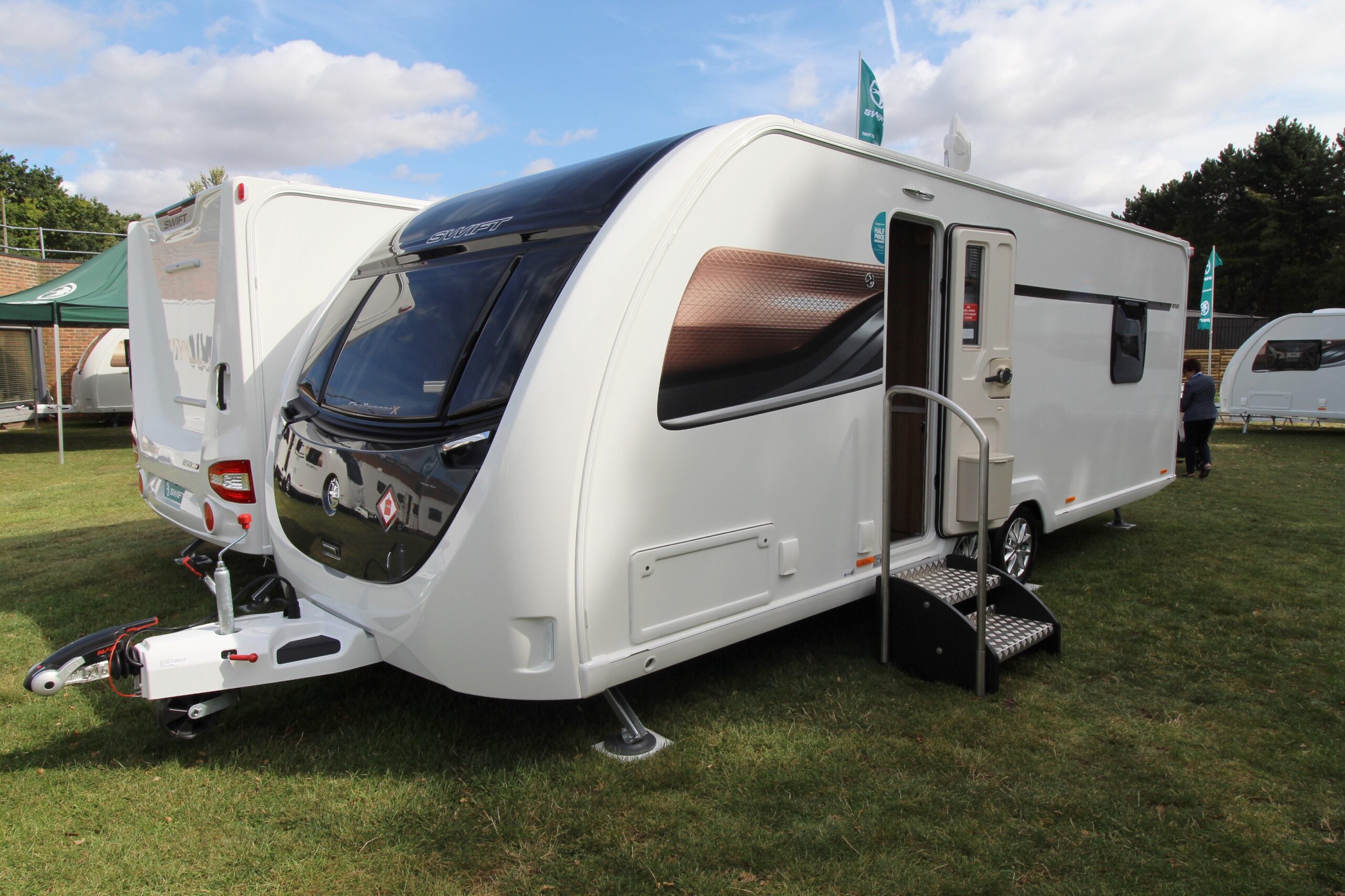swift-challenger-x850-front.jpg