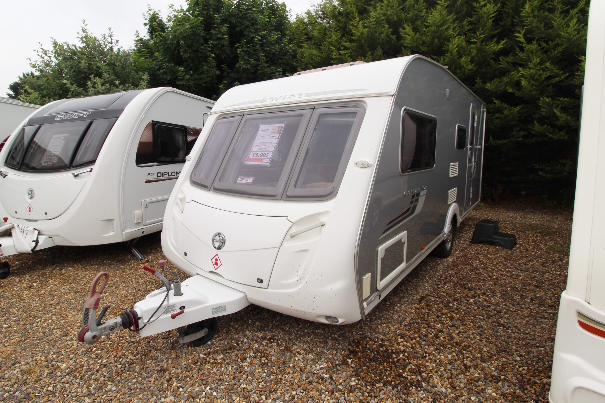 swift-conqueror-530-caravan-2.jpg