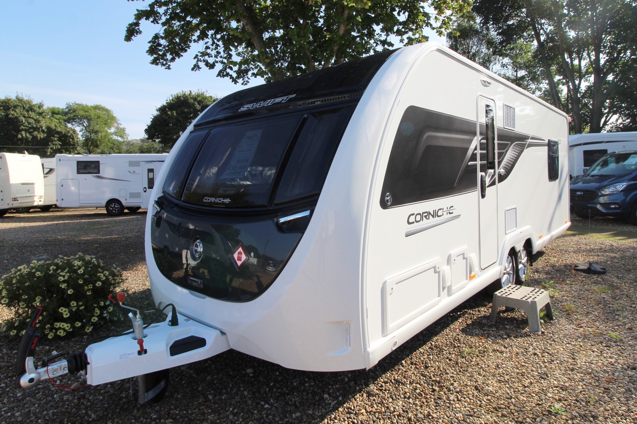 swift-corniche-23-8-wandahome-caravan-3.jpg